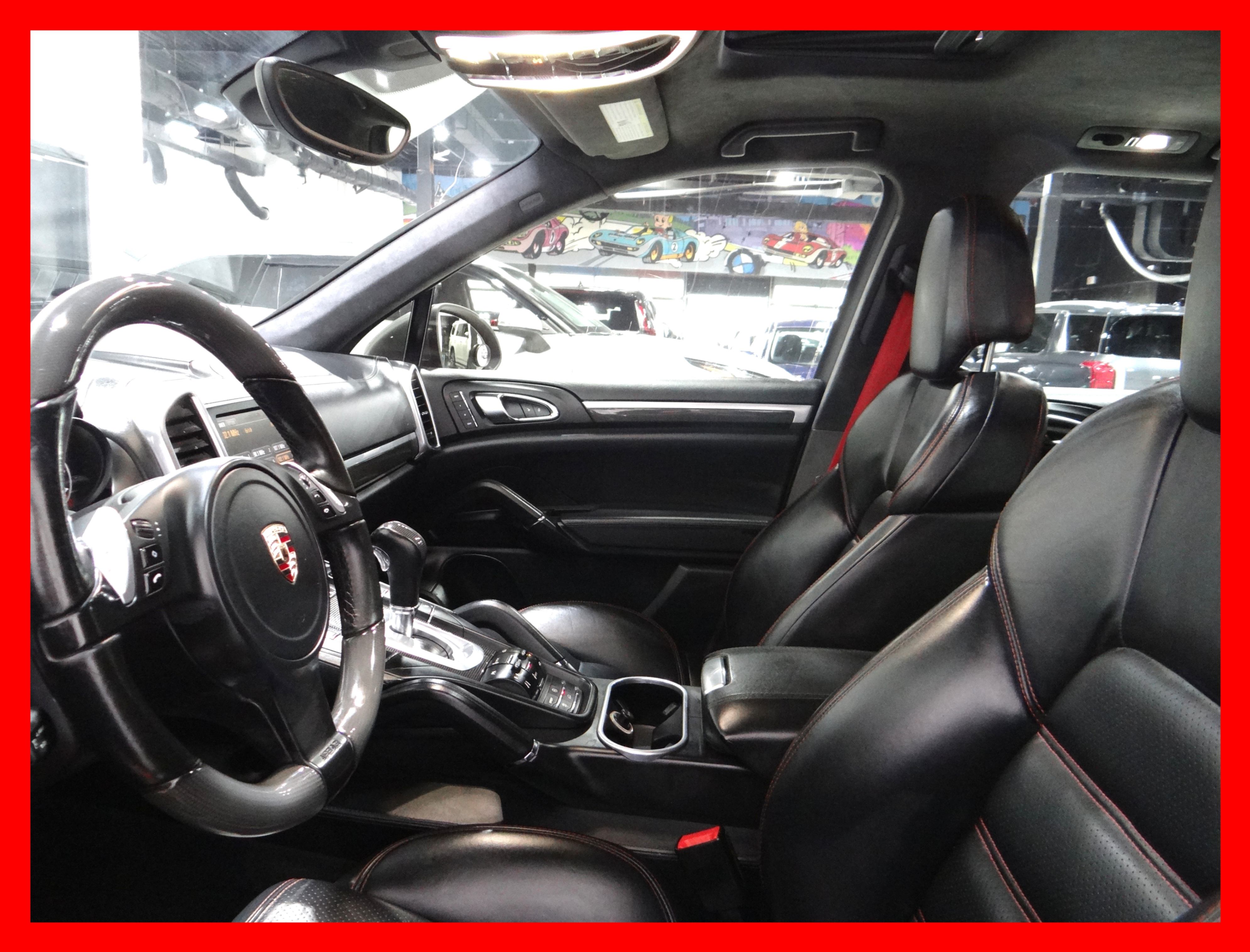 /carconnectiontoronto/2012-Porsche-Cayenne-965125831923975.jpg