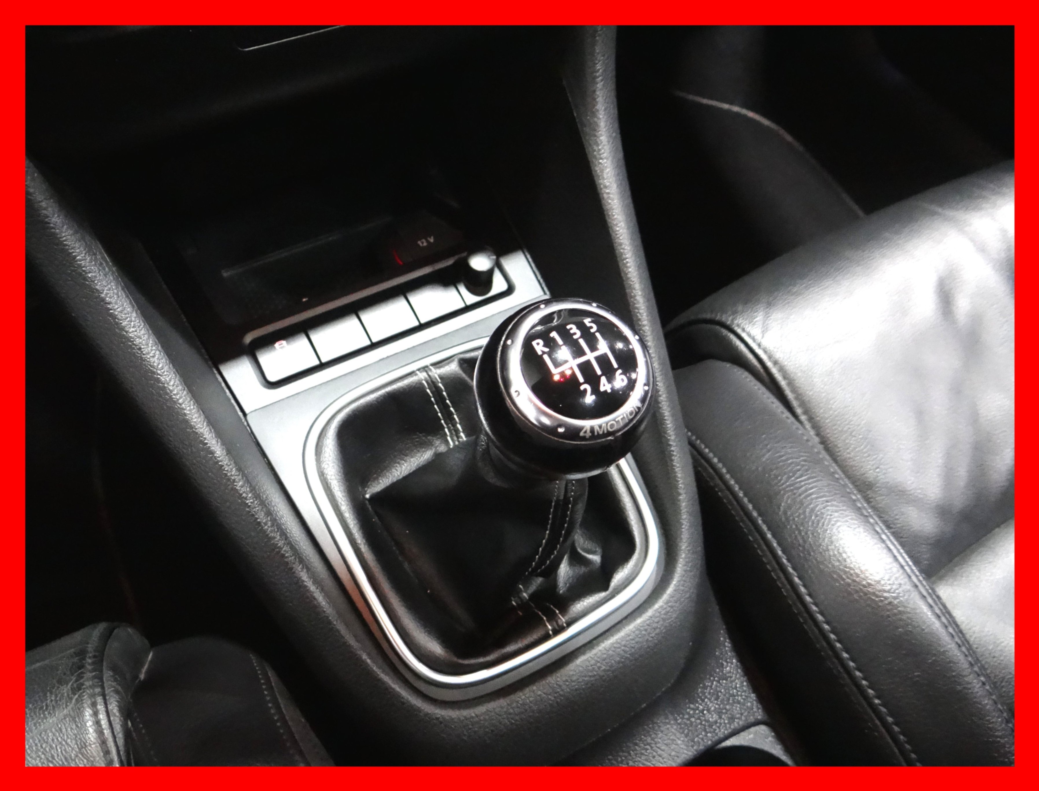 /carconnectiontoronto/2012-Volkswagen-GolfR-12134219066795571.jpg