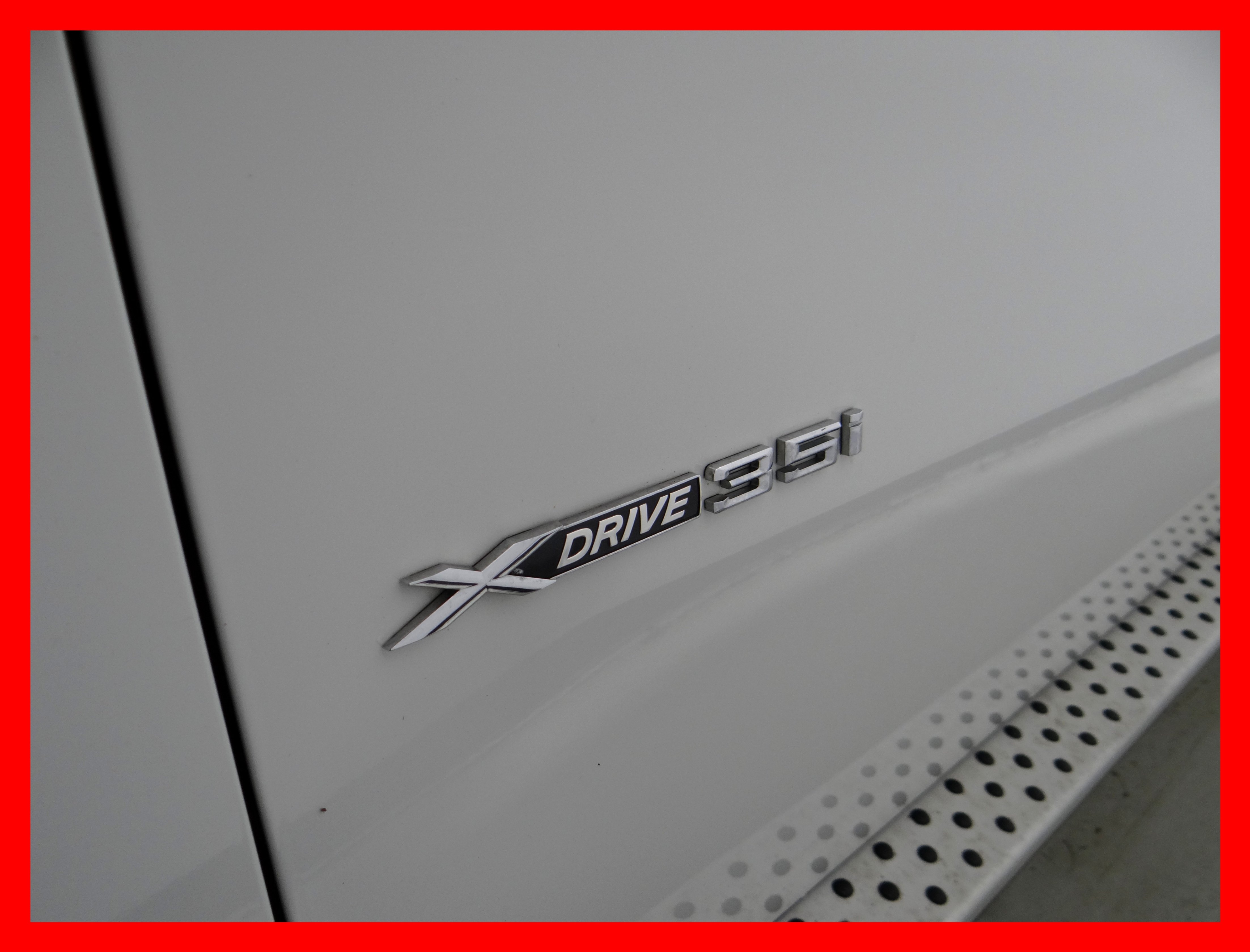 /carconnectiontoronto/2013-BMW-X6-1322817885214067.jpg