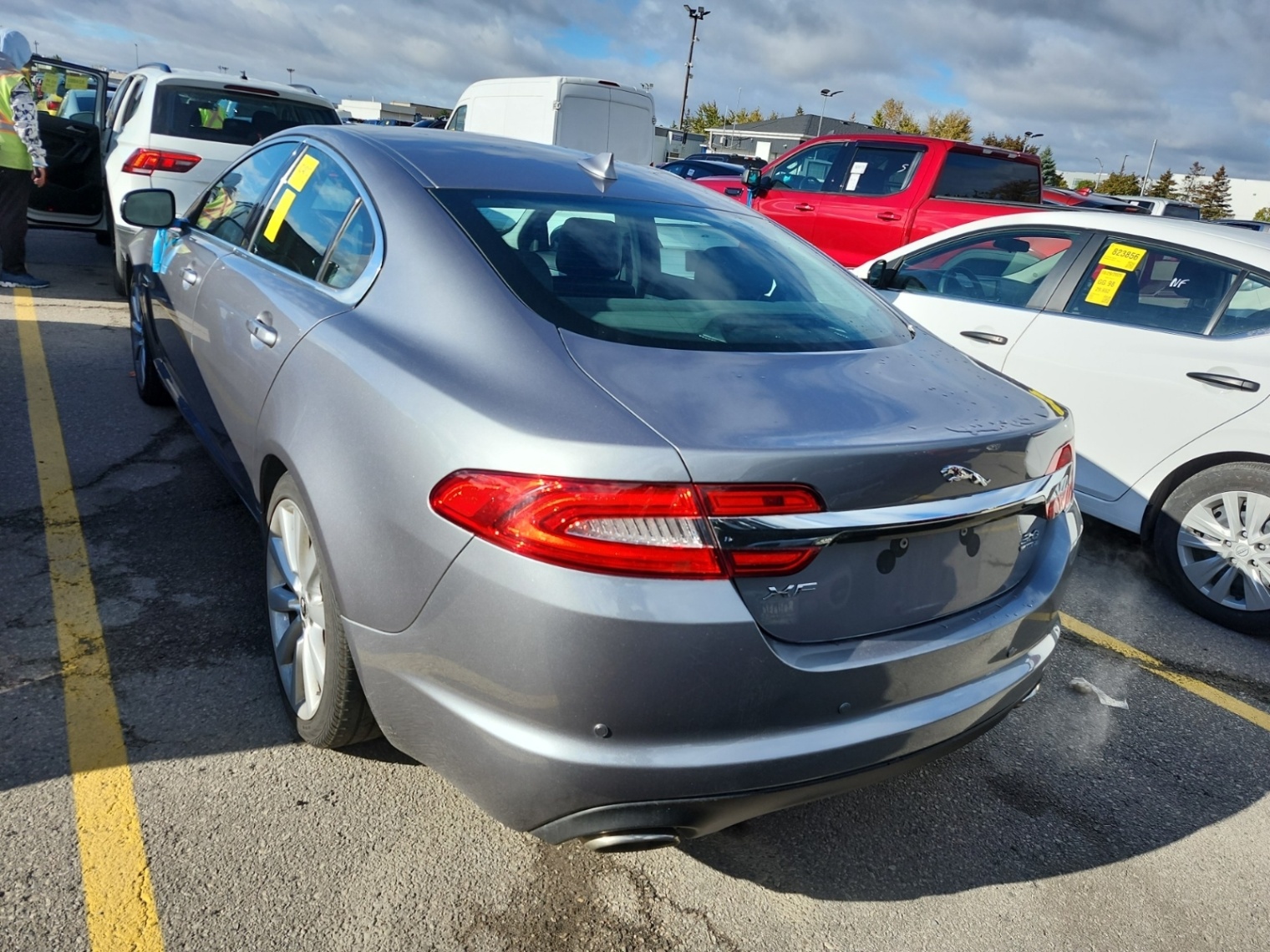 /carconnectiontoronto/2013-Jaguar-XF-3913404264621161.jpg