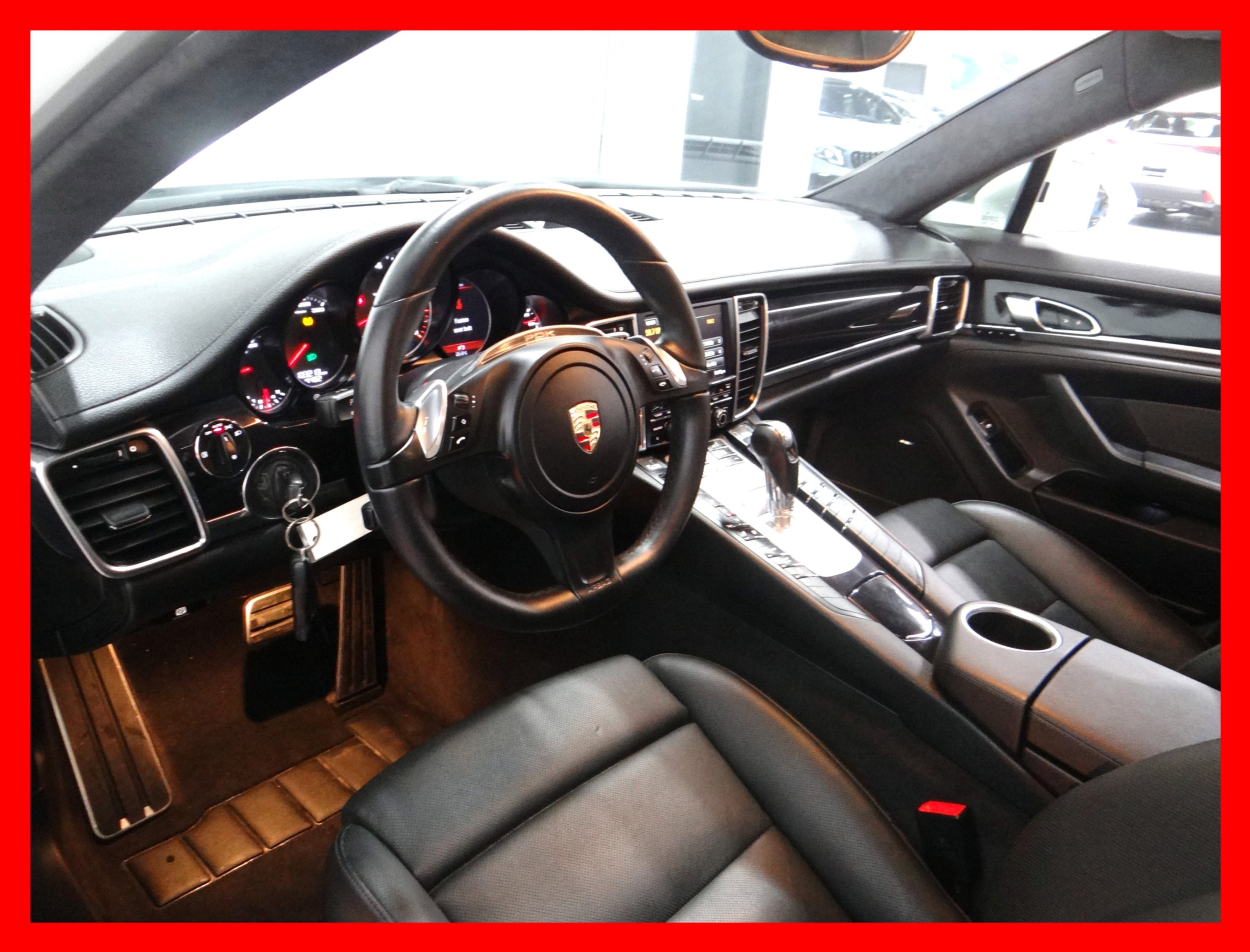 /carconnectiontoronto/2014-Porsche-Panamera-15362162922679423.jpg