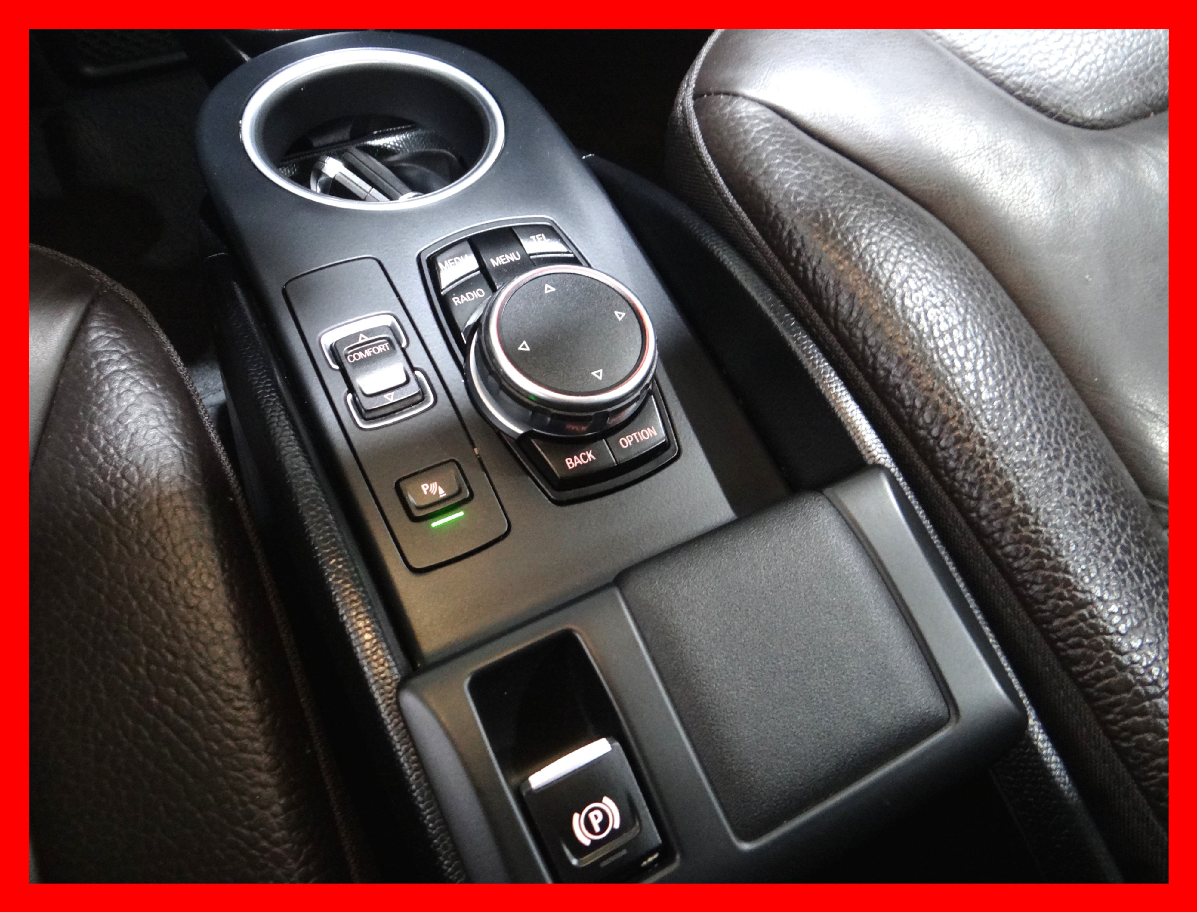 /carconnectiontoronto/2015-BMW-i3-5706429336643339.jpg