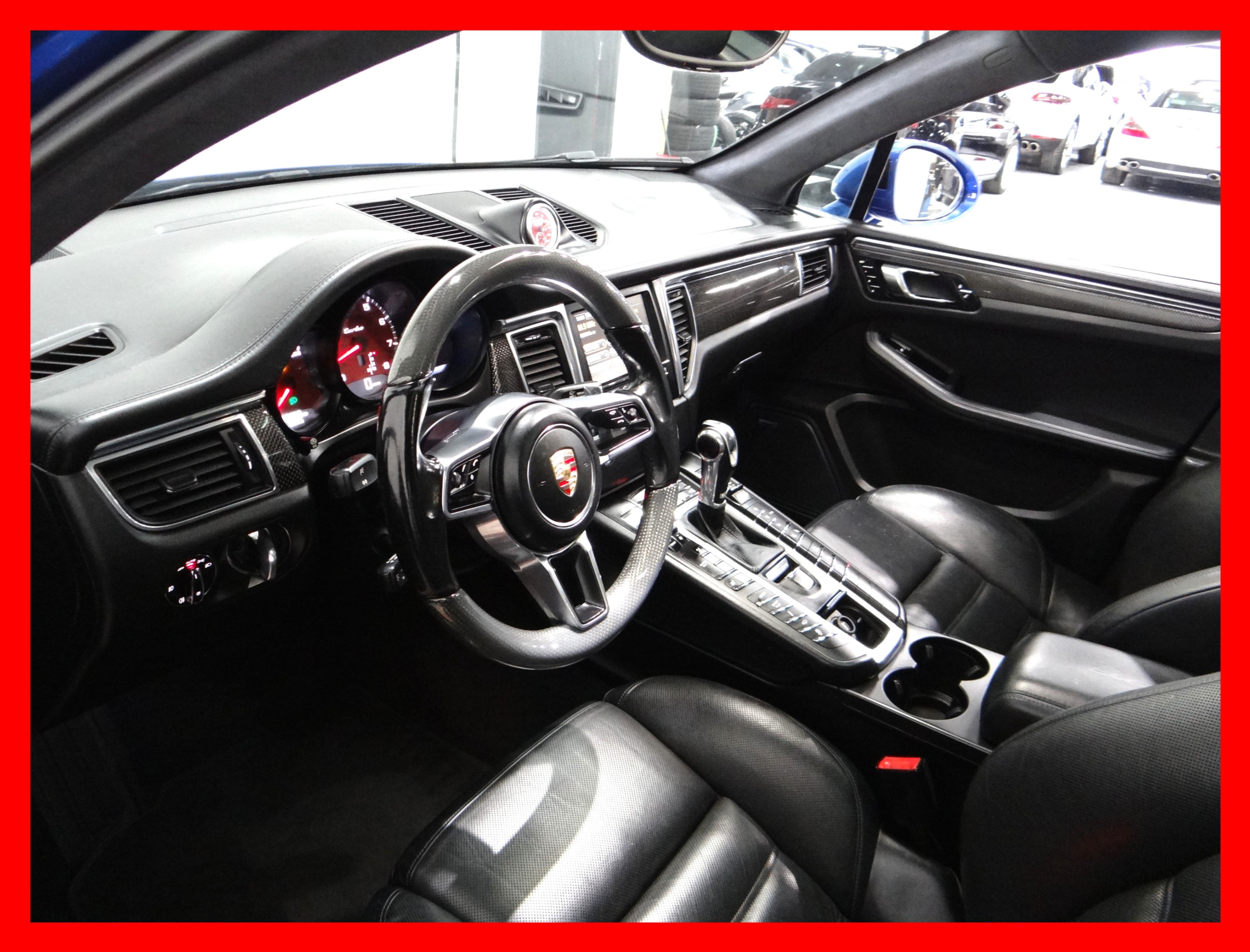/carconnectiontoronto/2015-PORSCHE-MACAN-7244116337344375.jpg