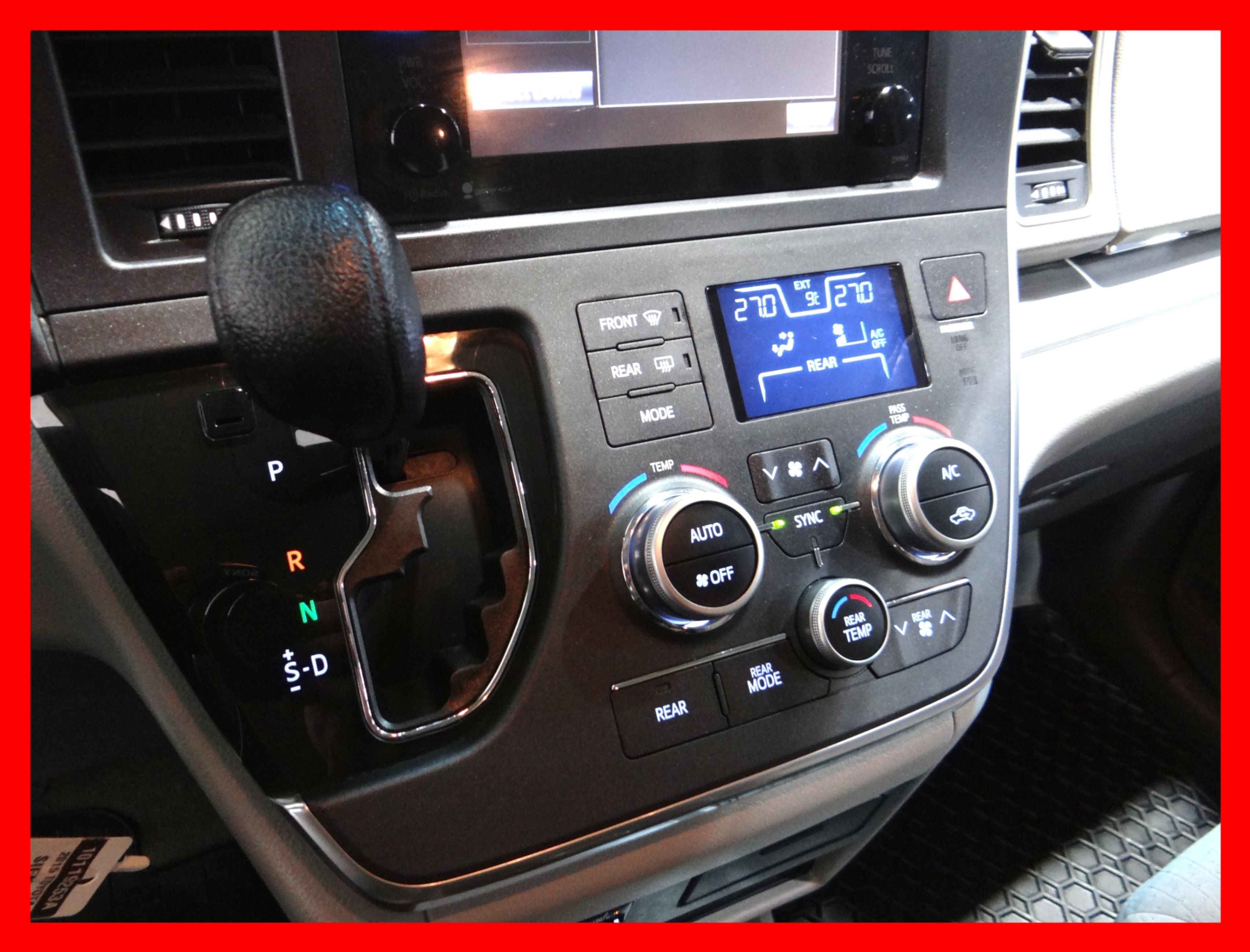 /carconnectiontoronto/2015-Toyota-Sienna-6709886976246917.jpg
