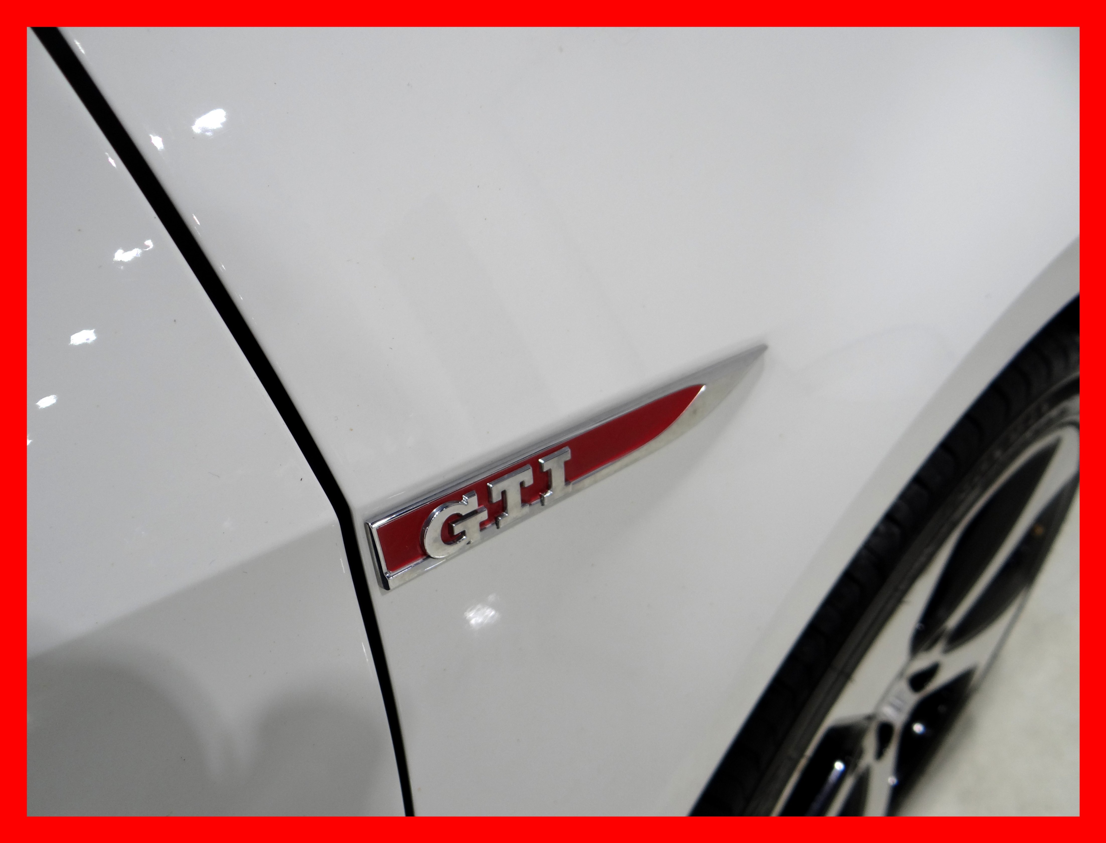 /carconnectiontoronto/2015-Volkswagen-GolfGTI-6272168256956474.jpg