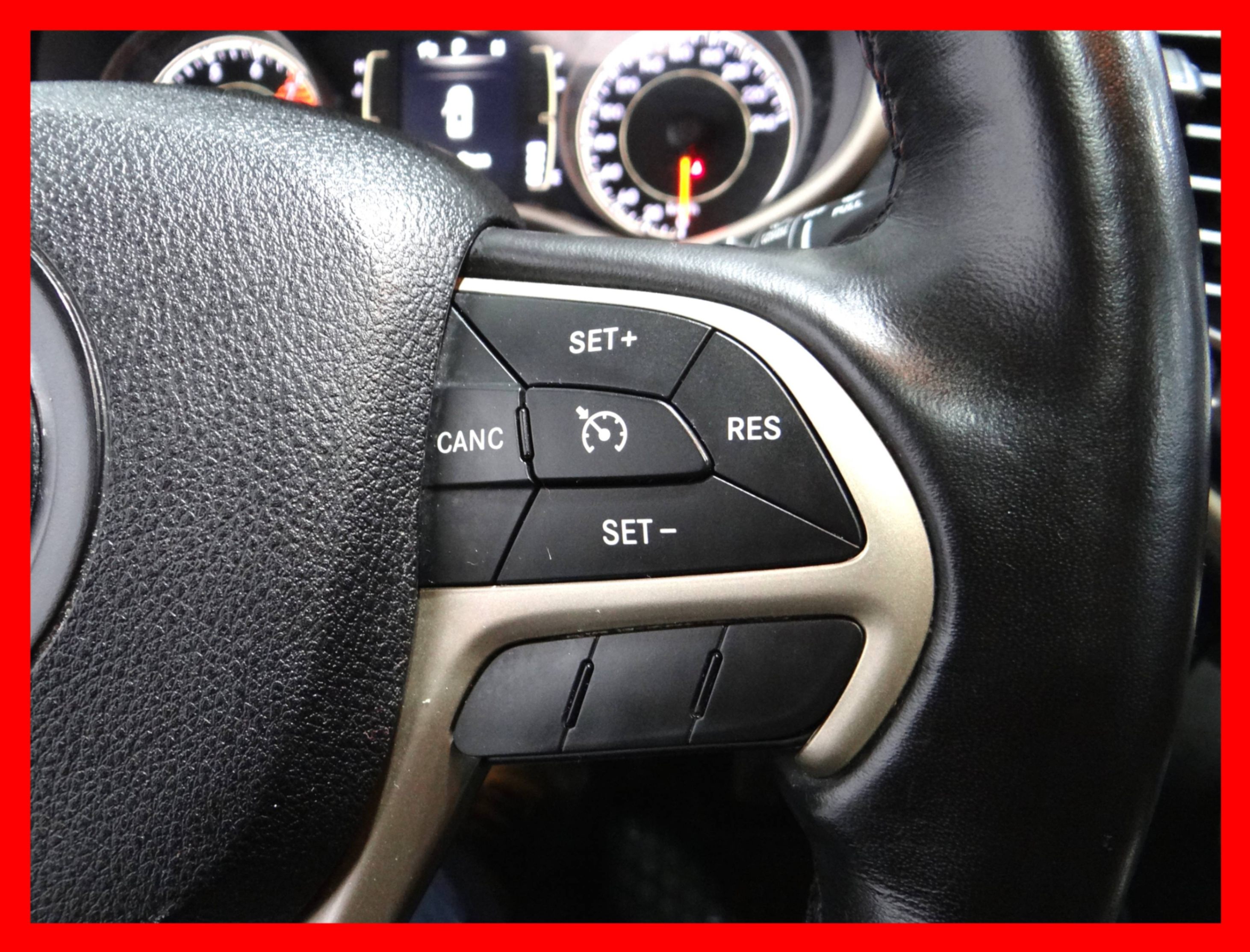 /carconnectiontoronto/2016-Jeep-Cherokee-5502717878418795.jpg