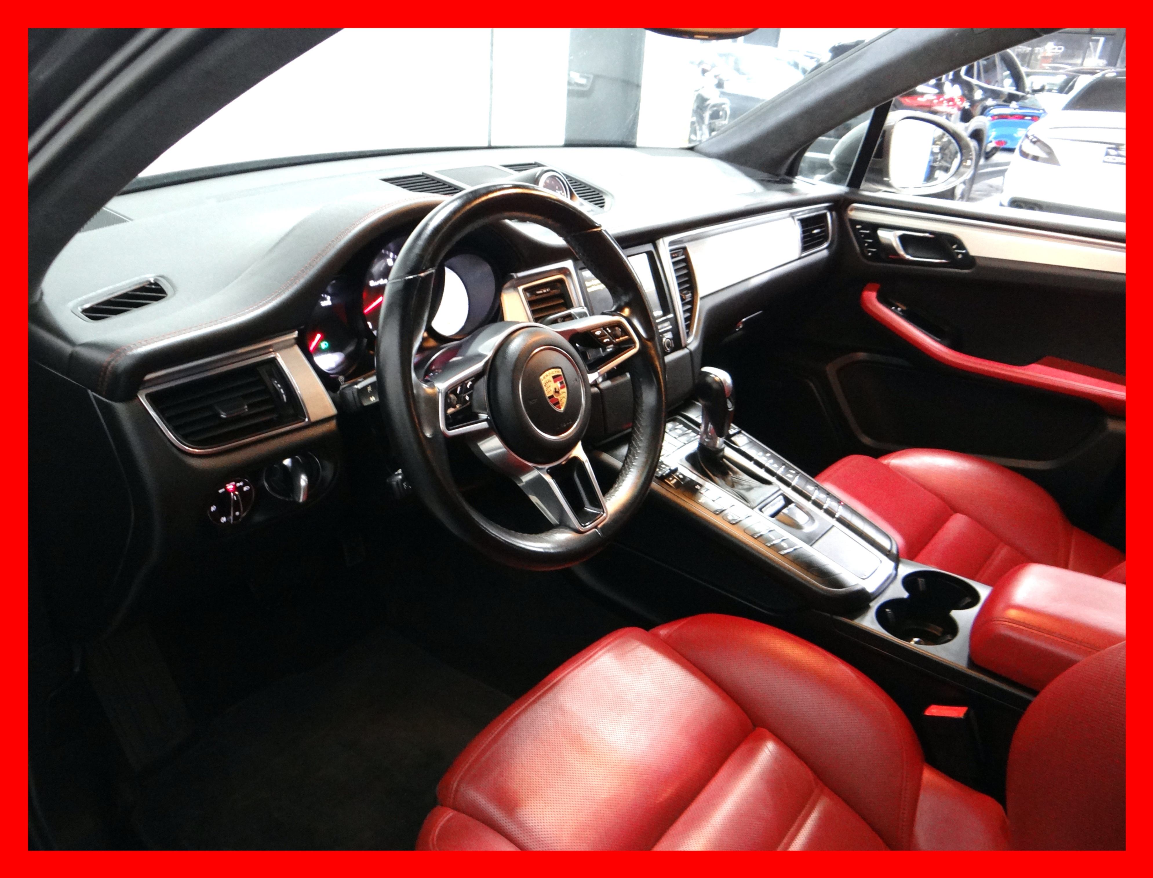 /carconnectiontoronto/2016-PORSCHE-MACAN-14844763840322517.jpg