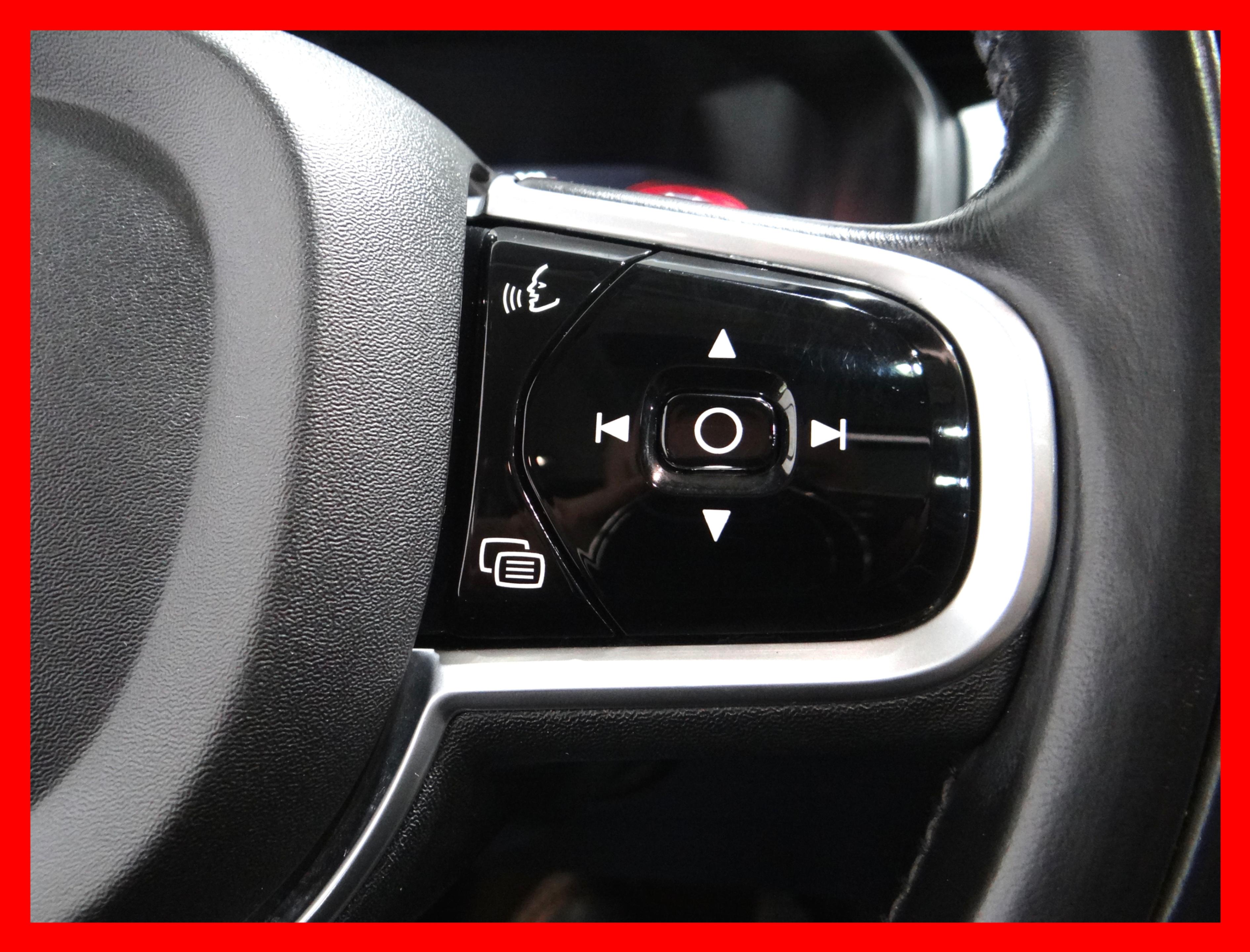 /carconnectiontoronto/2016-Volvo-XC90-6780067908094536.jpg
