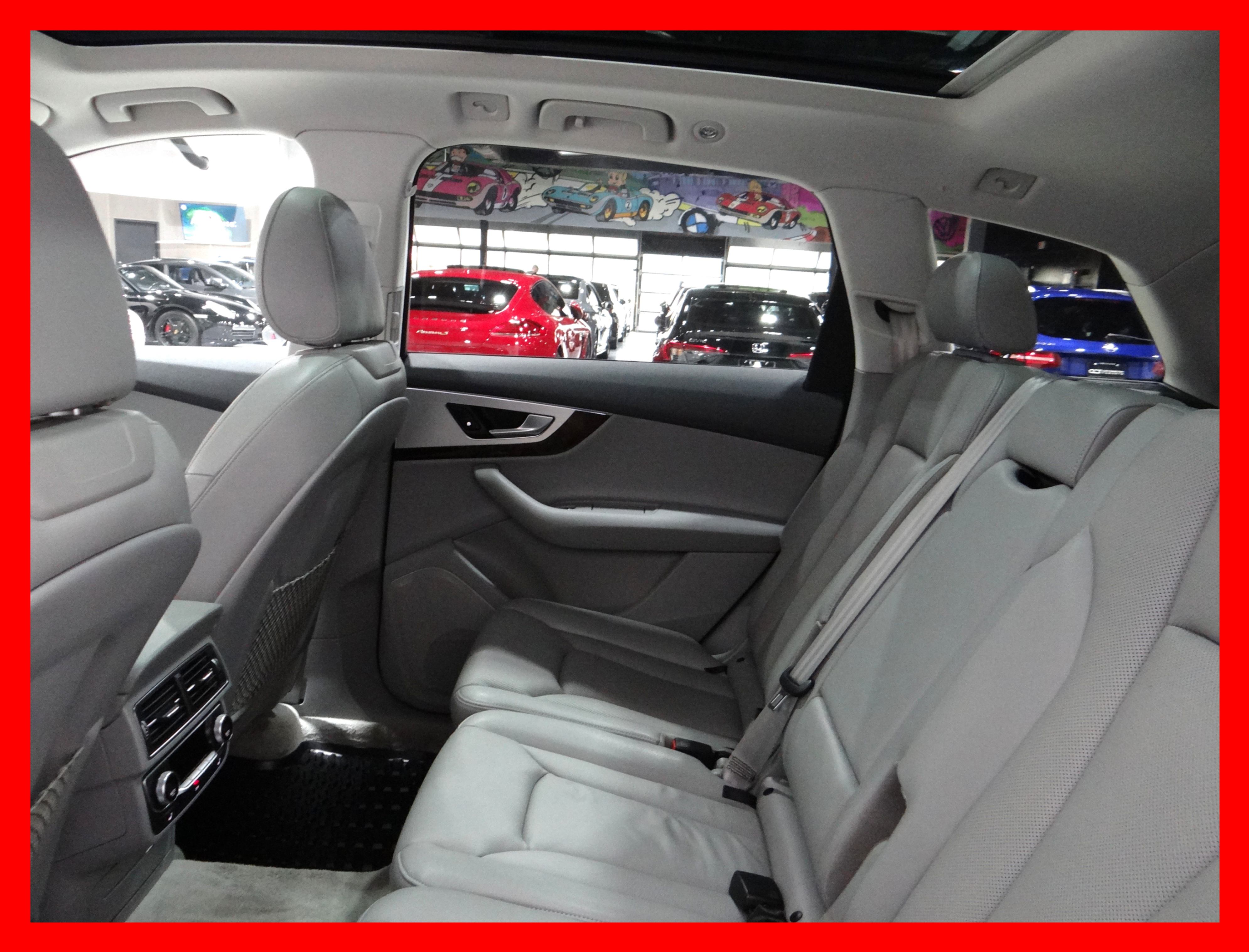 /carconnectiontoronto/2017-Audi-Q7-3351109068692517.jpg