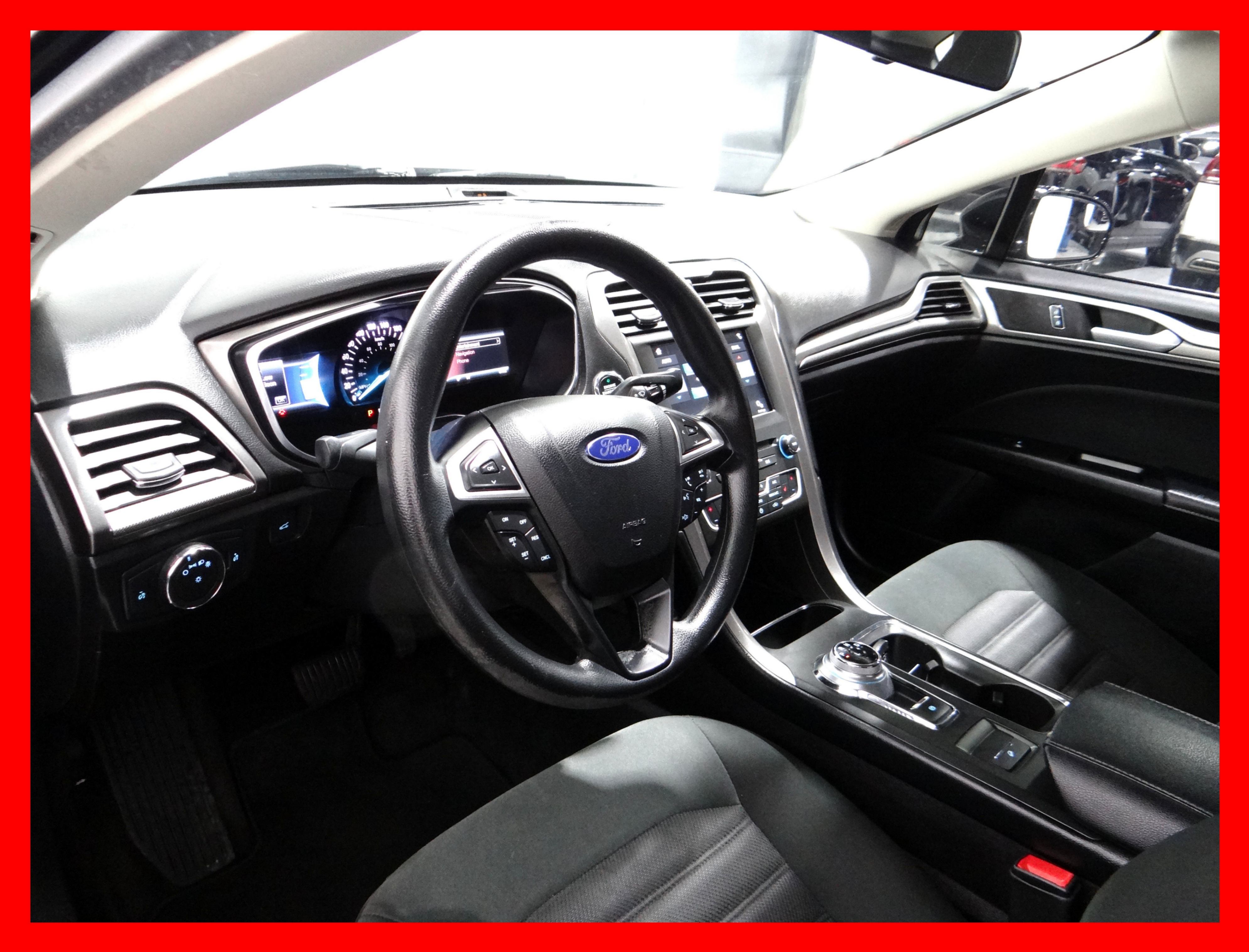/carconnectiontoronto/2017-Ford-Fusion-6418060593822097.jpg