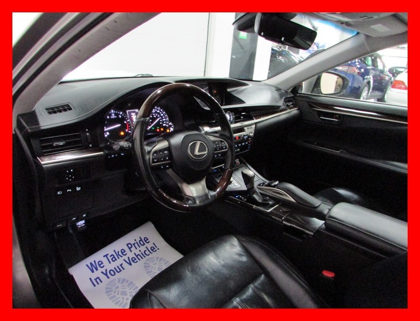 /carconnectiontoronto/2017-Lexus-ES350-48762950491610213.jpg