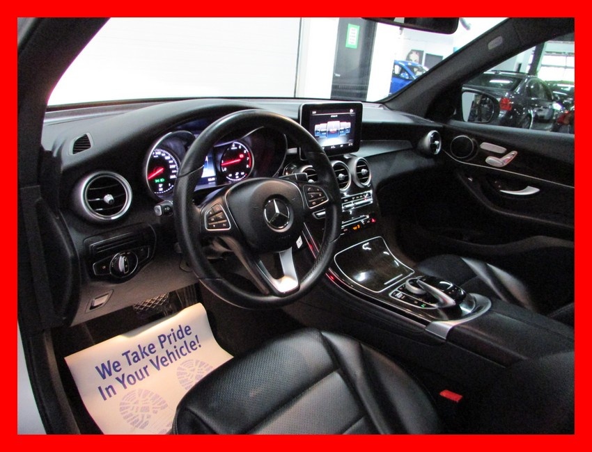 /carconnectiontoronto/2017-Mercedes-Benz-GLC-class-01476383542206361.jpg