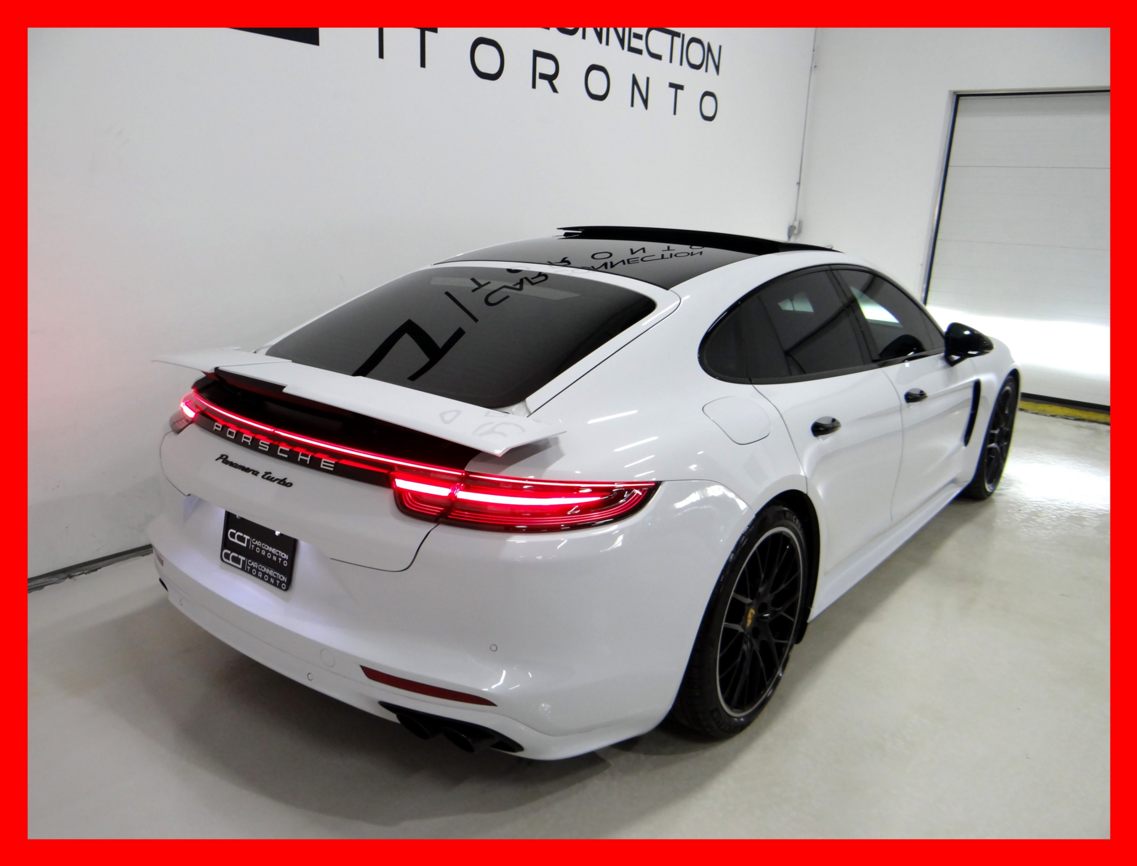 /carconnectiontoronto/2017-Porsche-Panamera-1539816312374147.jpg