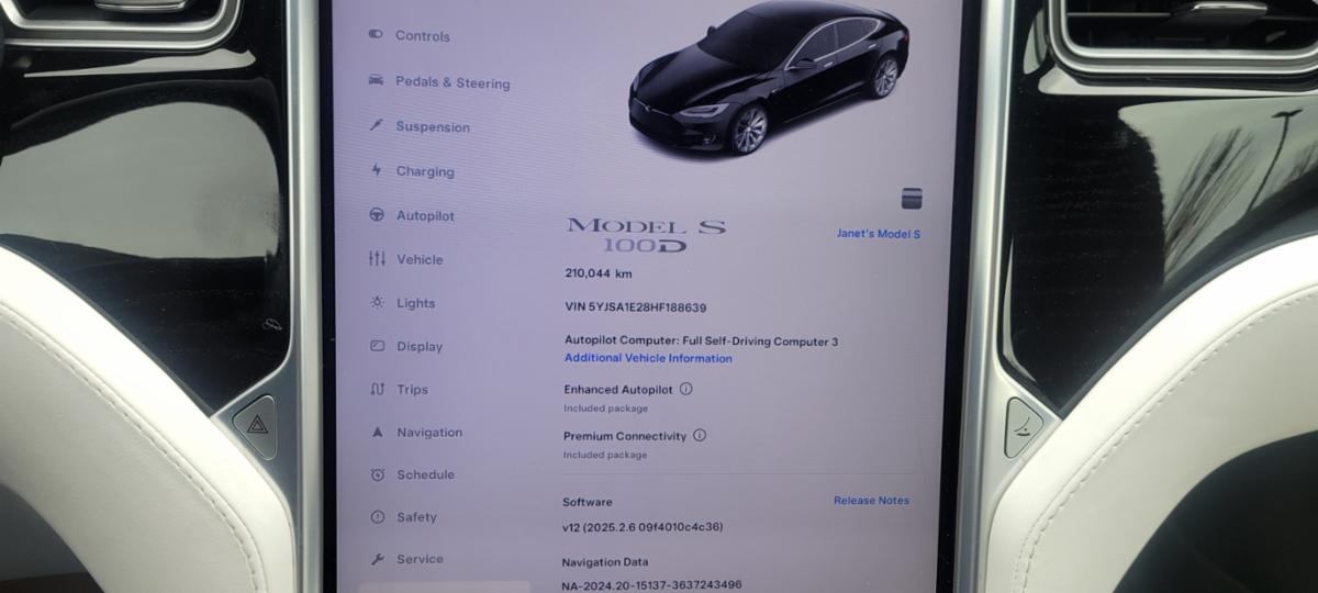 /carconnectiontoronto/2017-Tesla-ModelS-20358019208824163.jpg