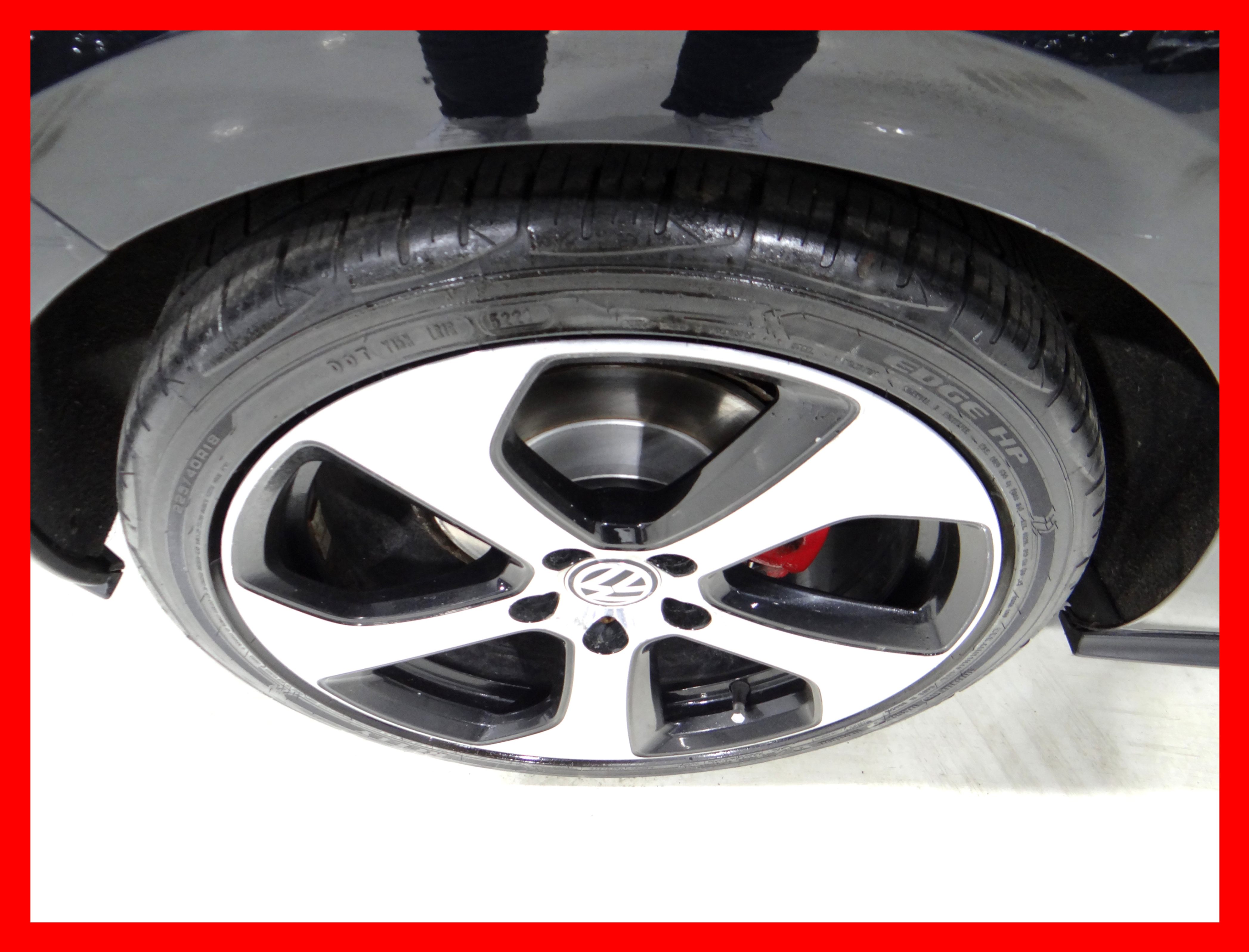 /carconnectiontoronto/2017-Volkswagen-GolfGTI-04682873493352635.jpg
