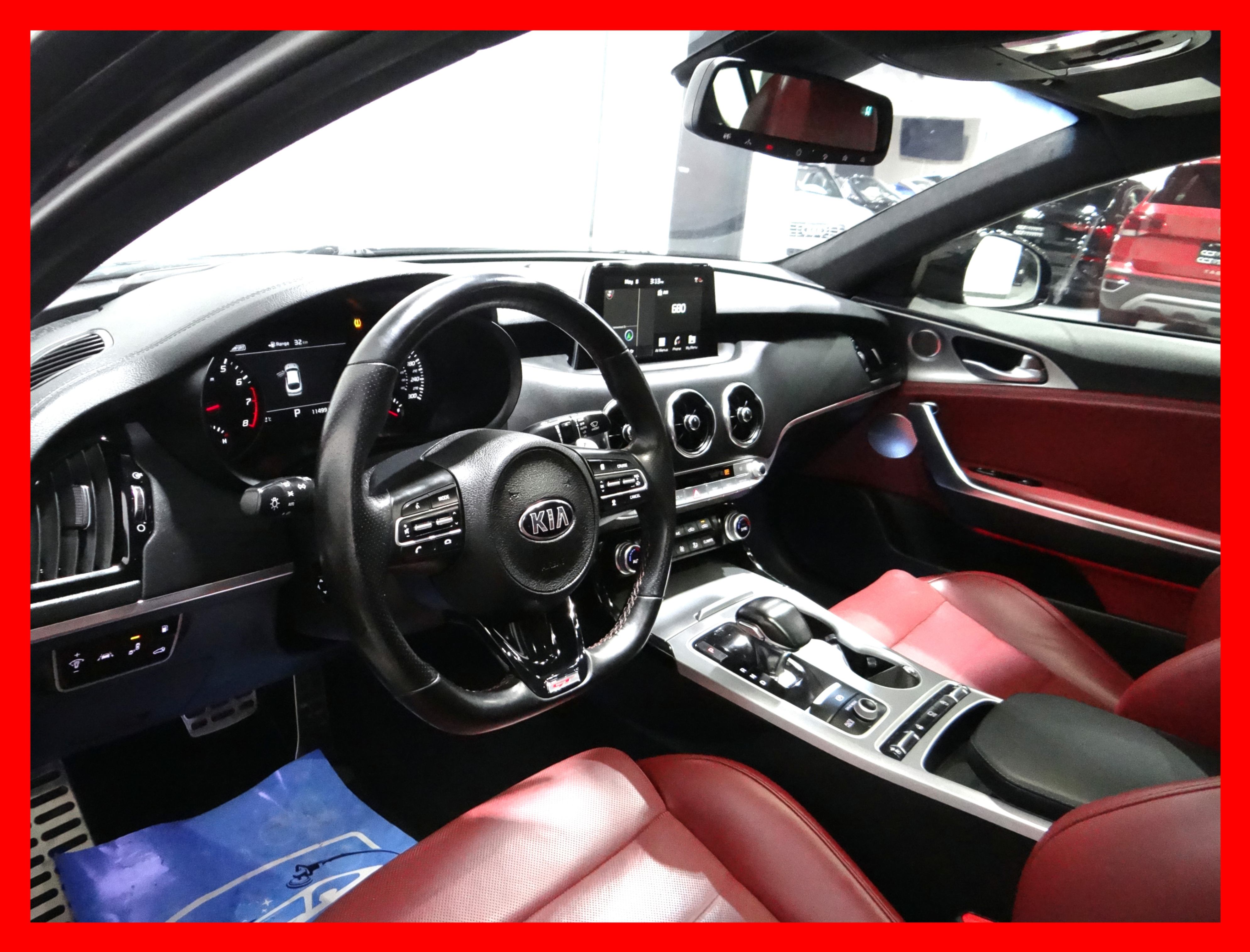 /carconnectiontoronto/2018-Kia-Stinger-39796265812828824.jpg