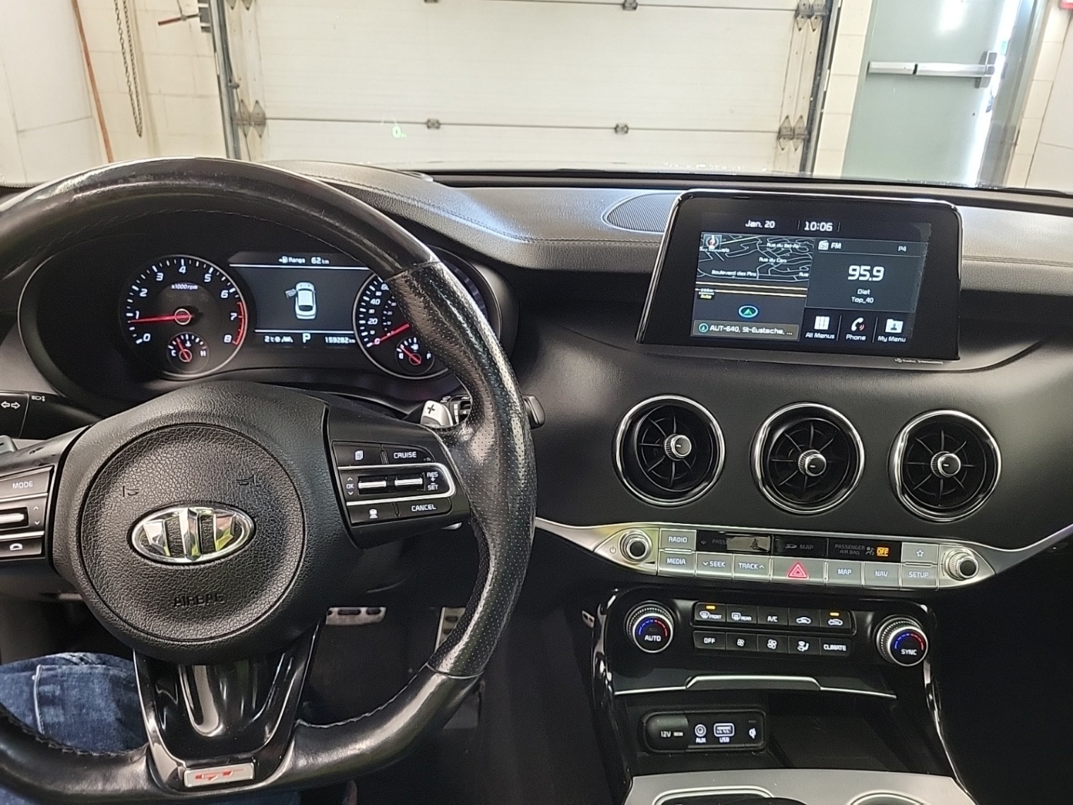 /carconnectiontoronto/2018-Kia-Stinger-7548631554386032.jpg