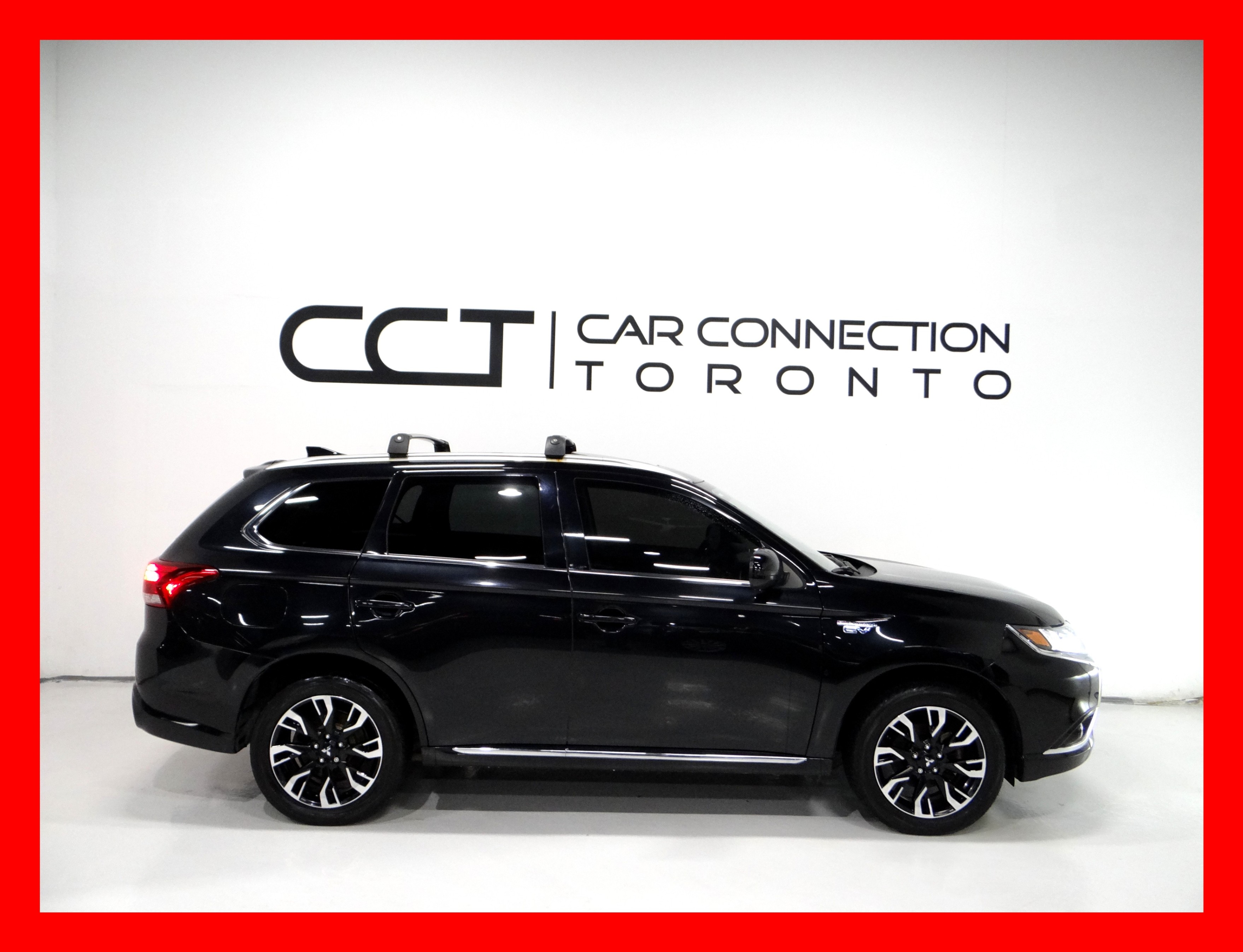 /carconnectiontoronto/2018-Mitsubishi-OutlanderPHEV-4670399856389611.jpg