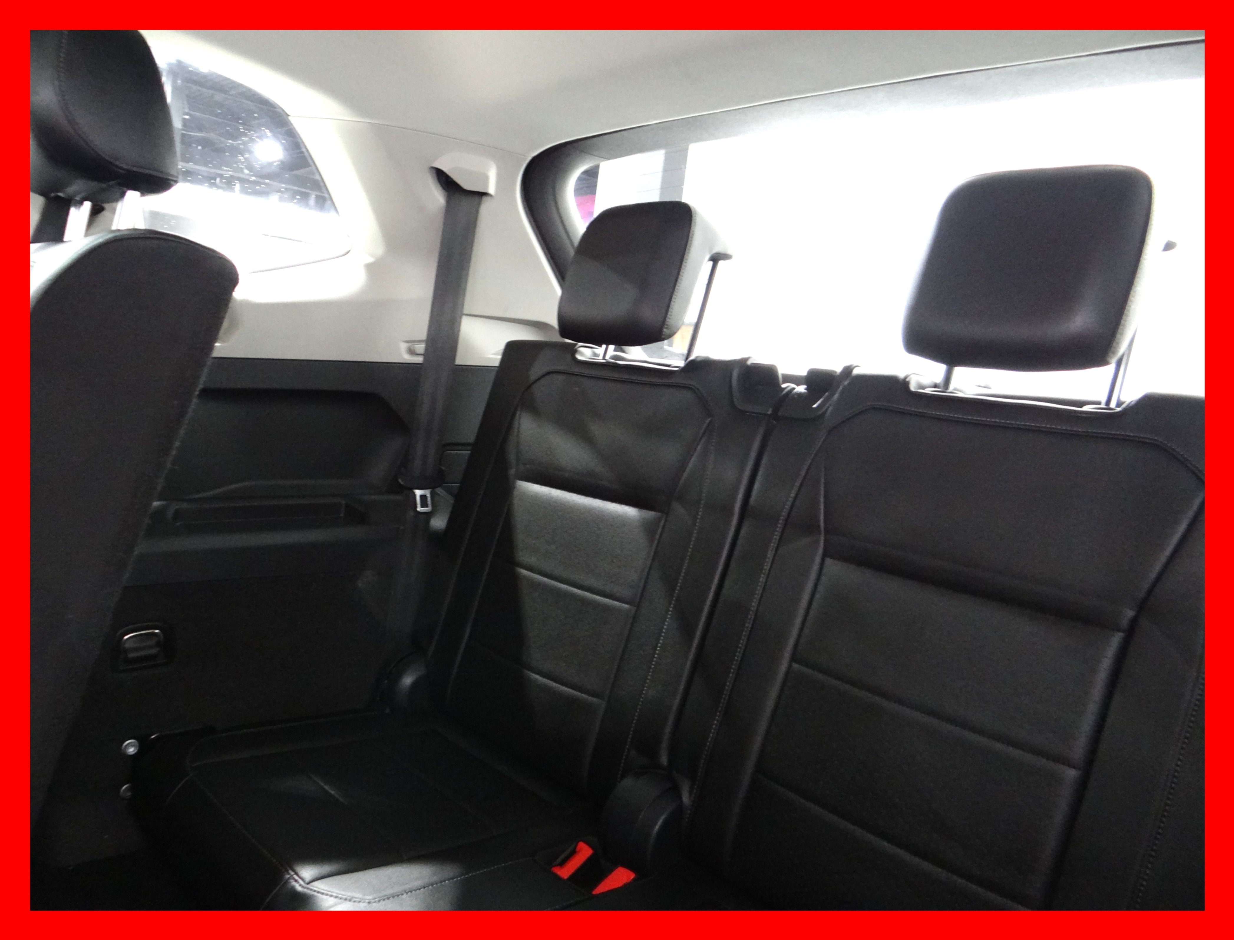 /carconnectiontoronto/2018-Volkswagen-Tiguan-8546263835710817.jpg