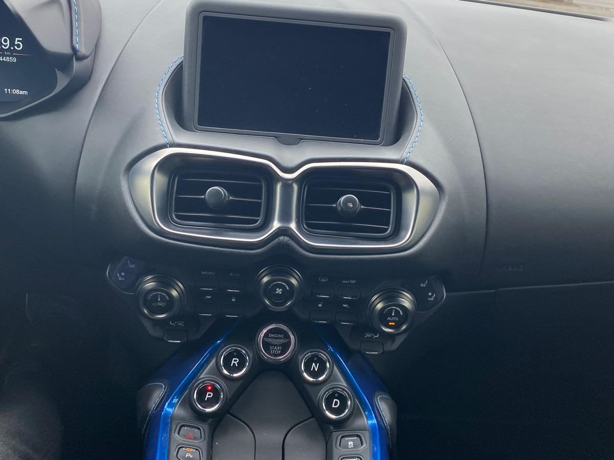 /carconnectiontoronto/2019-AstonMartin-Vantage-25414383900866655.jpg