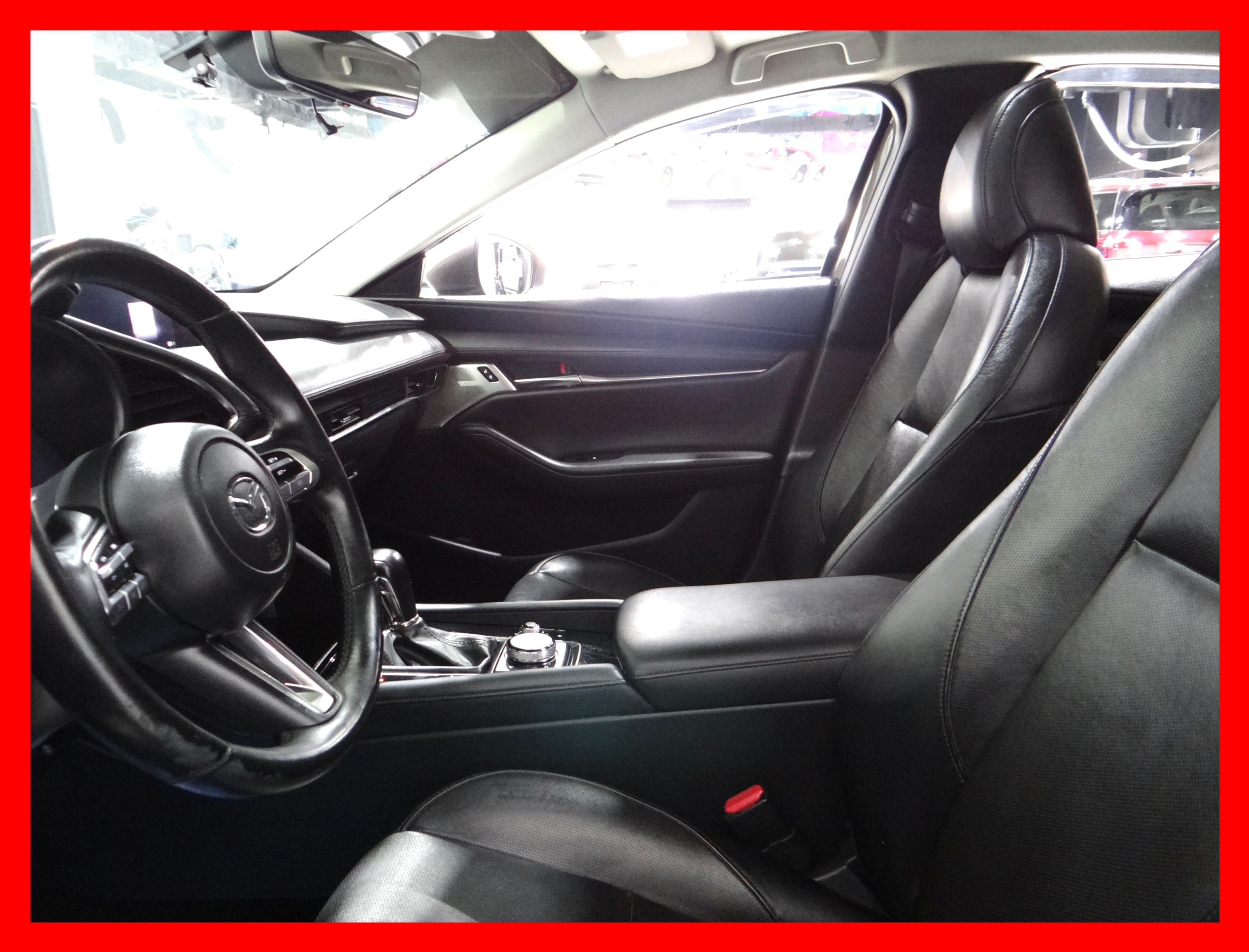 /carconnectiontoronto/2019-Mazda-Mazda3-13433934804727476.jpg