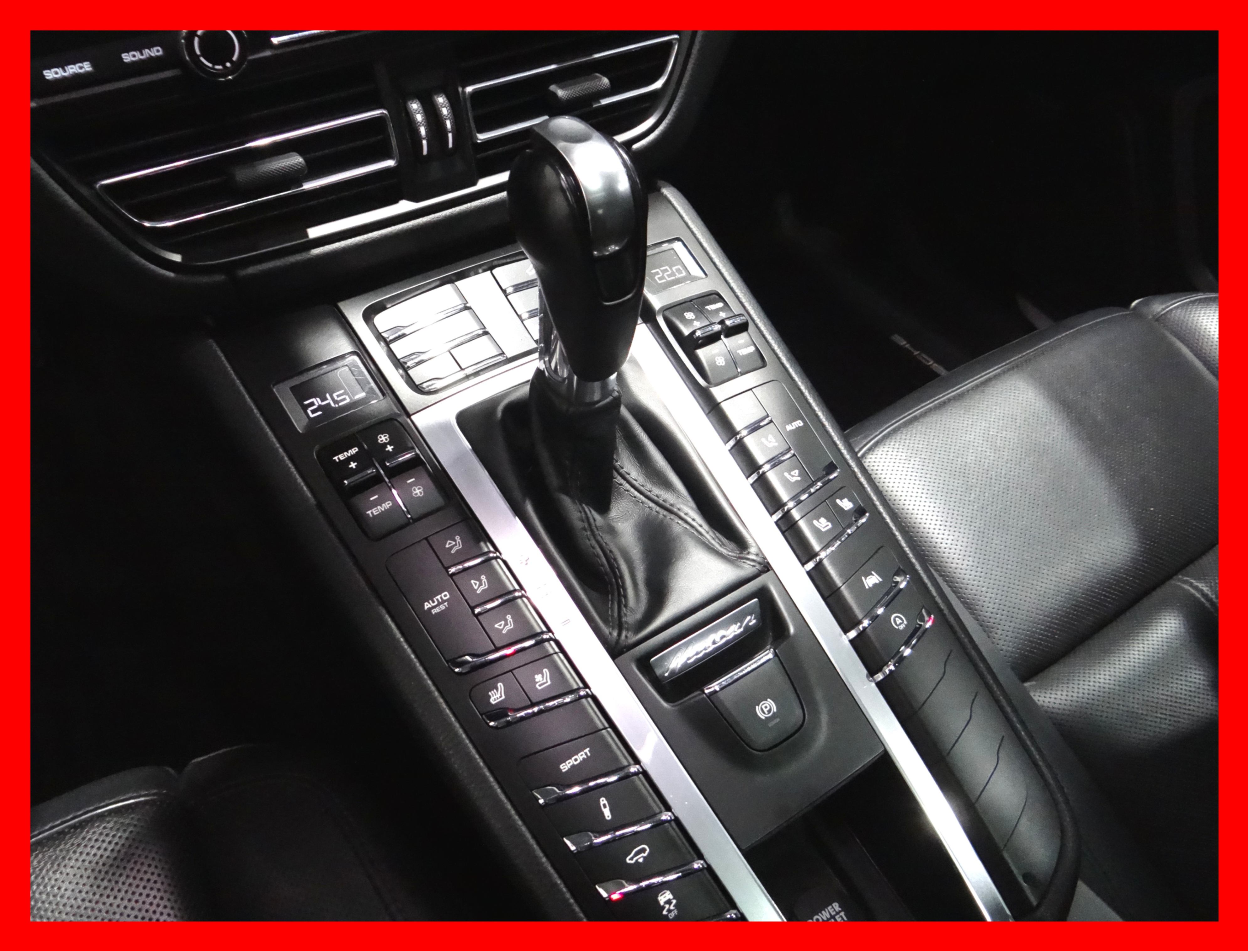 /carconnectiontoronto/2020-Porsche-Macan-029874025401404047.jpg