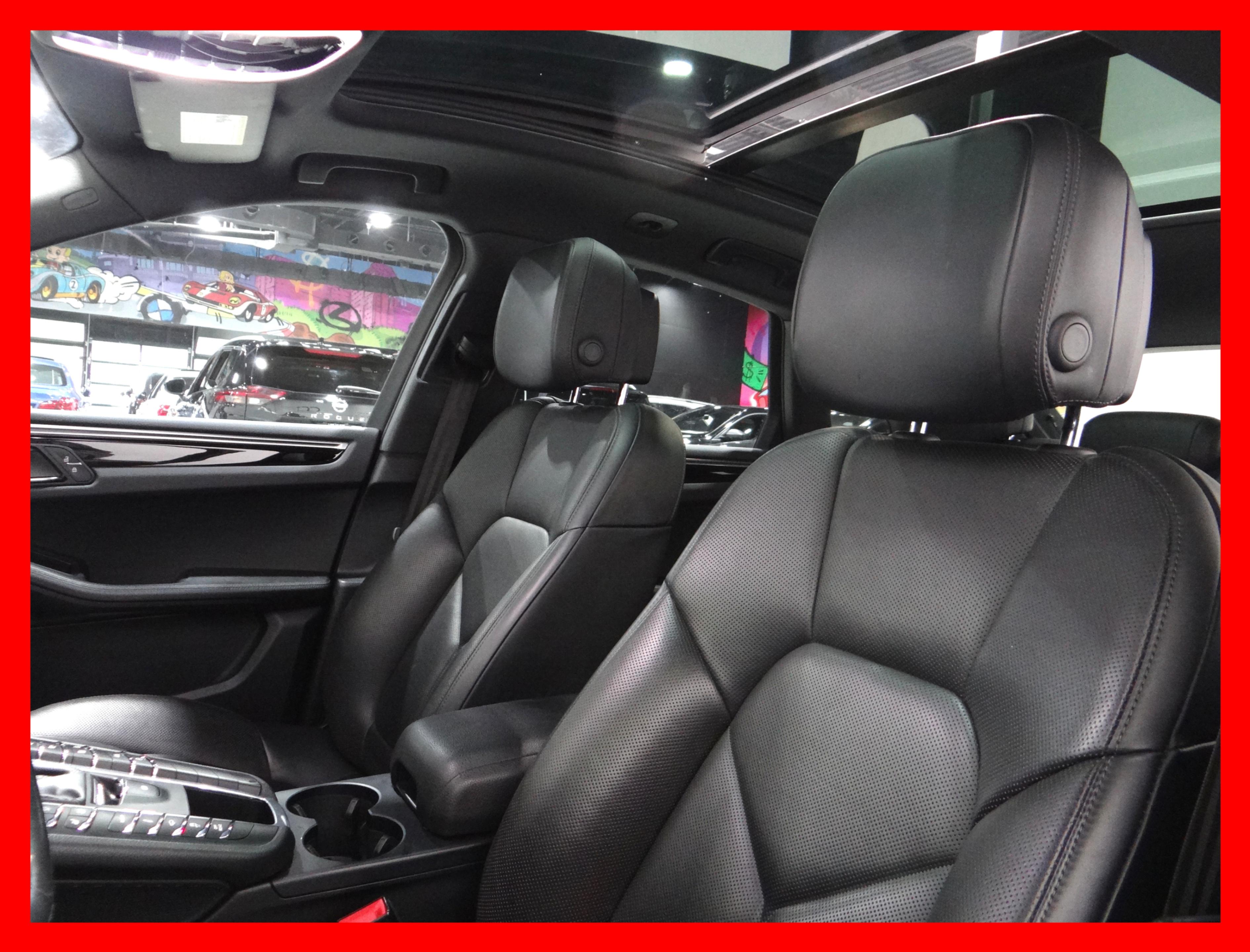 /carconnectiontoronto/2020-Porsche-Macan-8024677308294703.jpg