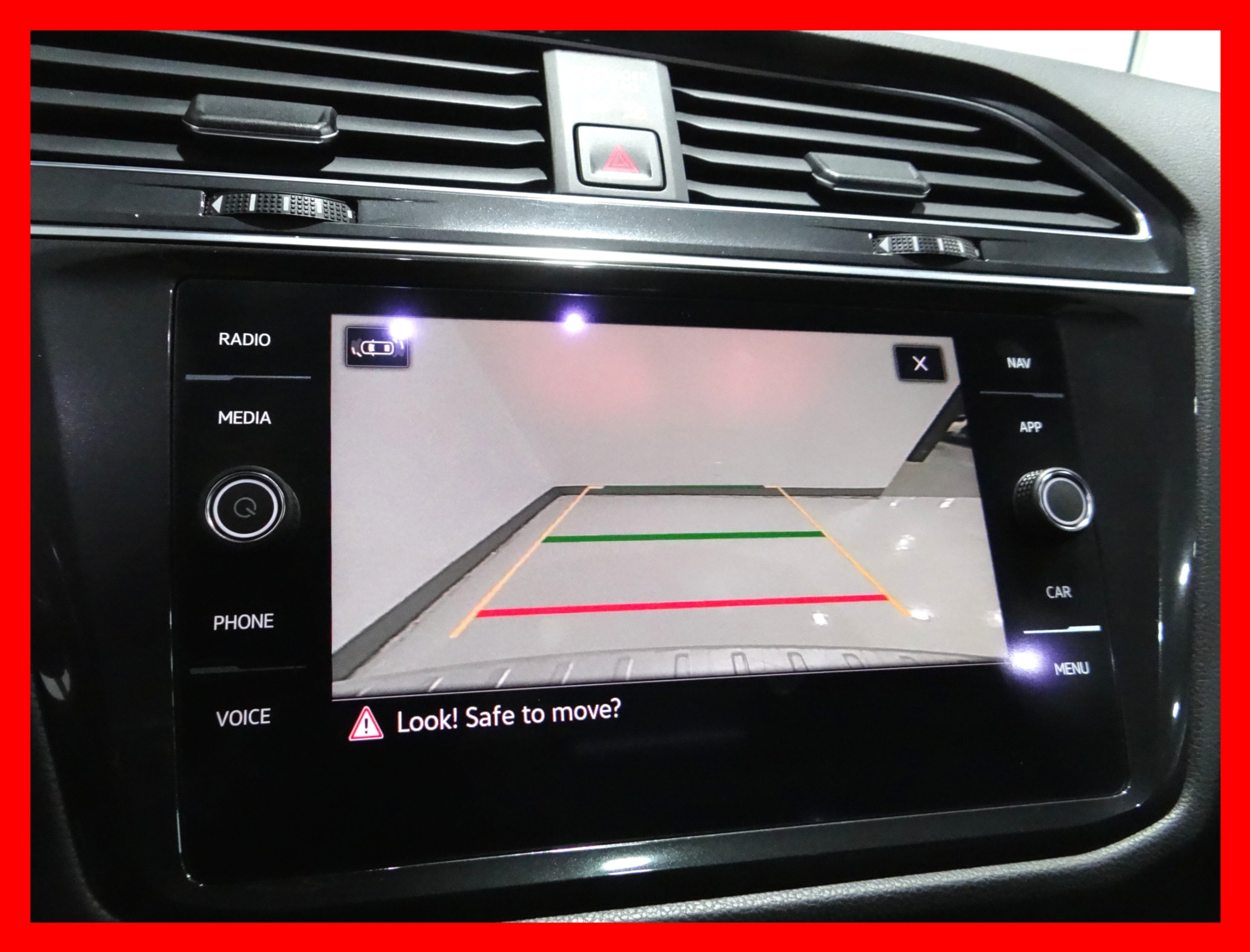 /carconnectiontoronto/2021-Volkswagen-Tiguan-2803717300286004.jpg