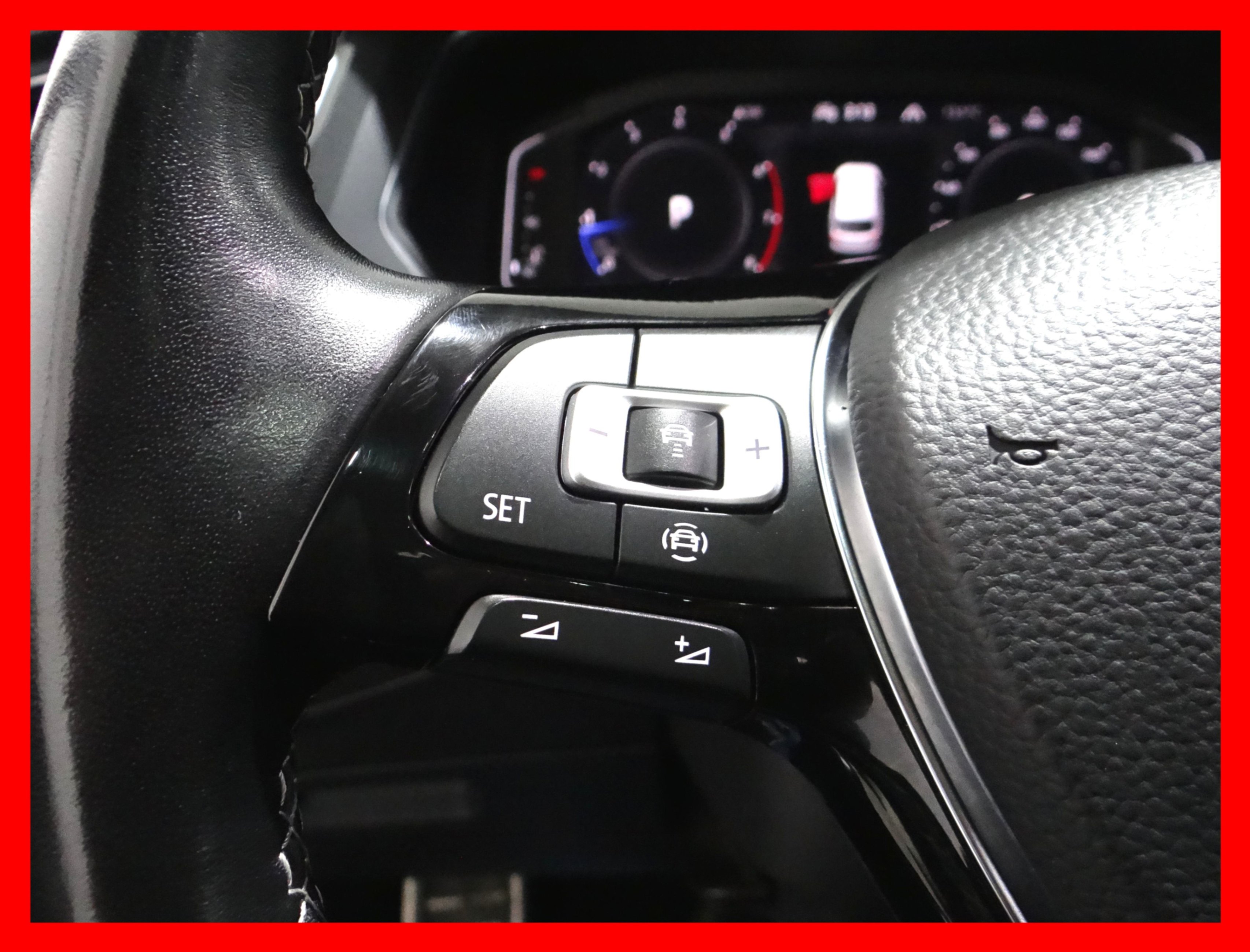 /carconnectiontoronto/2021-Volkswagen-Tiguan-7025574486652526.jpg