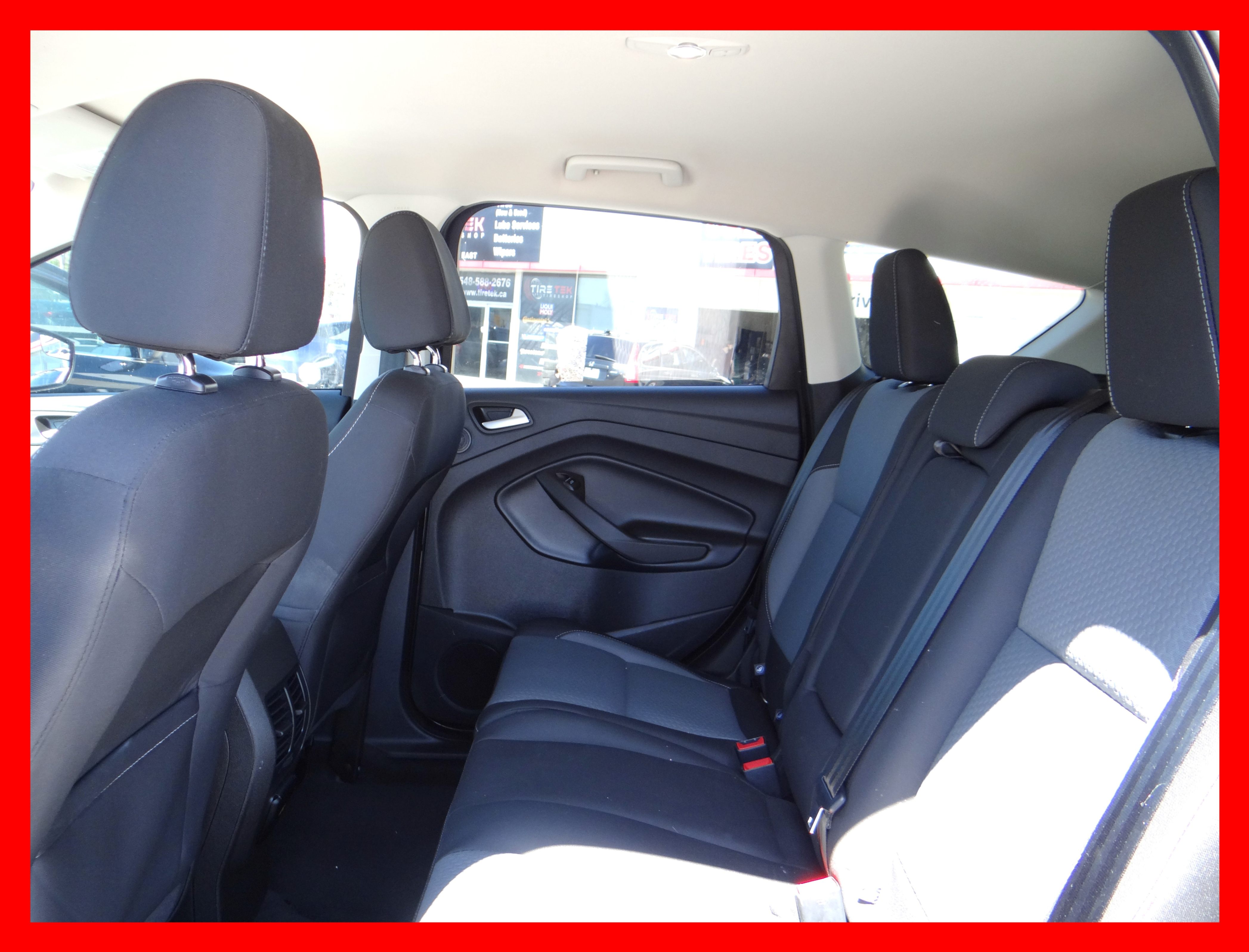 /carconnectiontoronto1/2017-Ford-Escape-7560068666173028.jpg