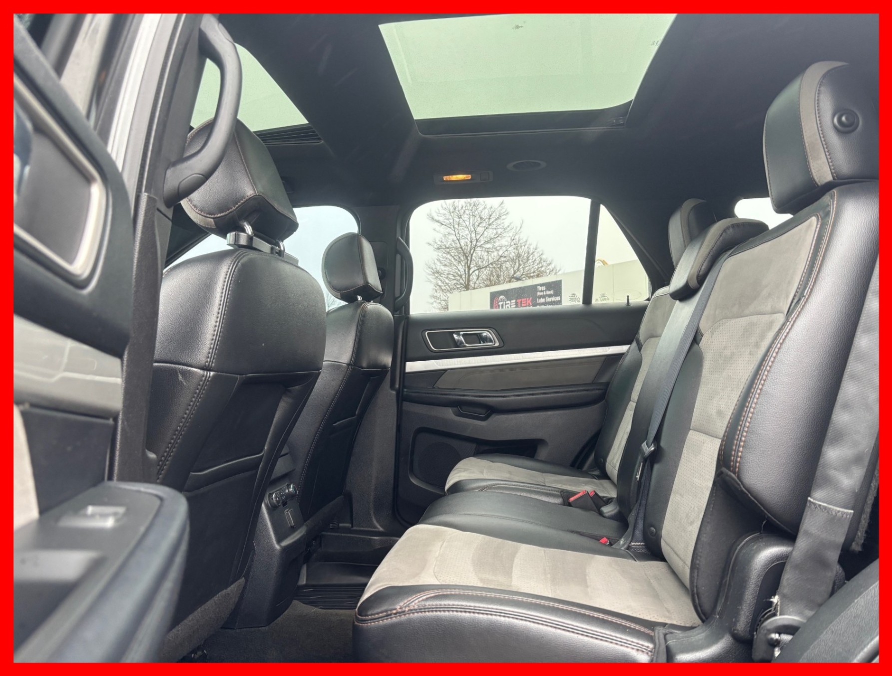 /carconnectiontoronto1/2017-Ford-Explorer-8677248104717659.jpg