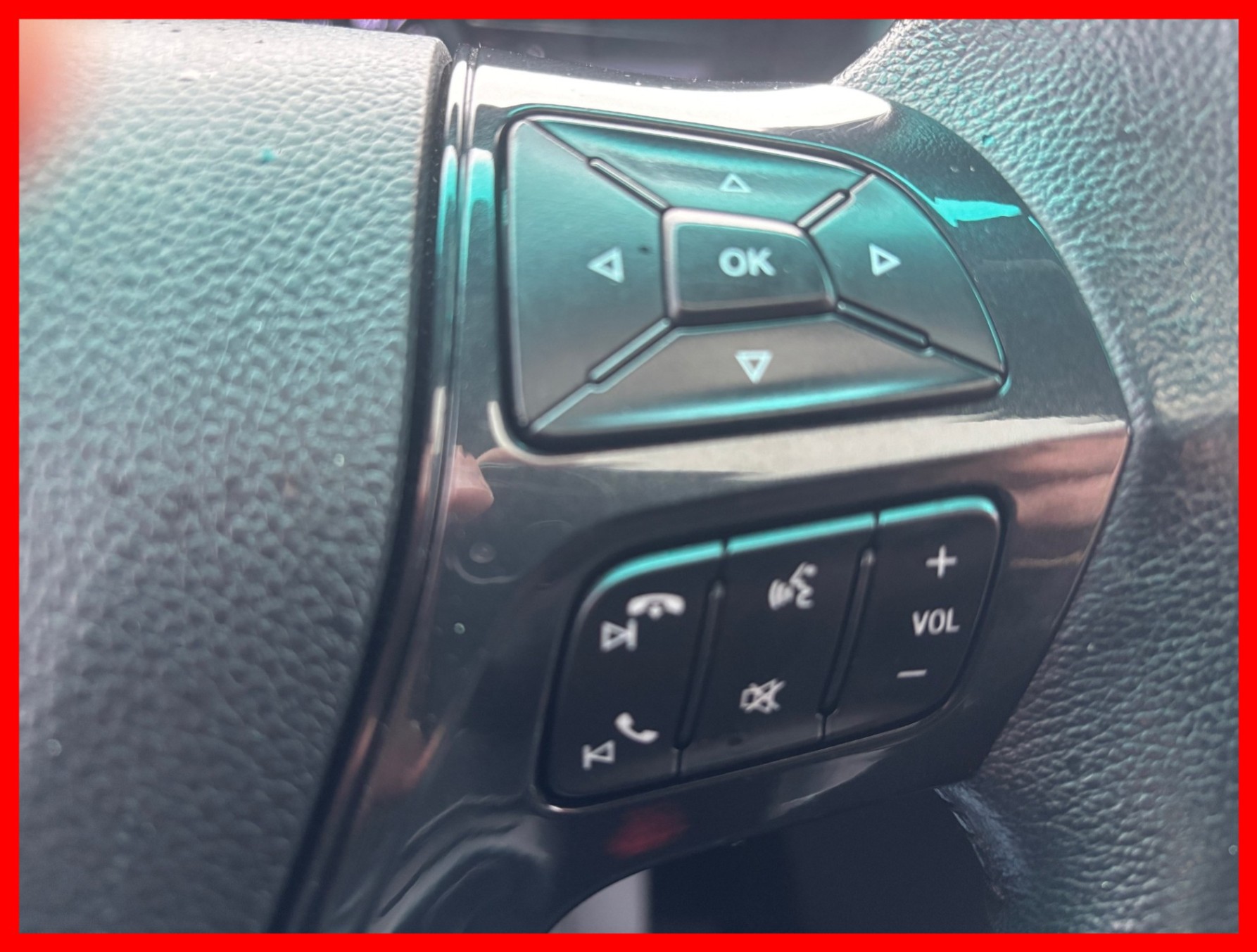 /carconnectiontoronto1/2017-Ford-Explorer-9072462272780686.jpg