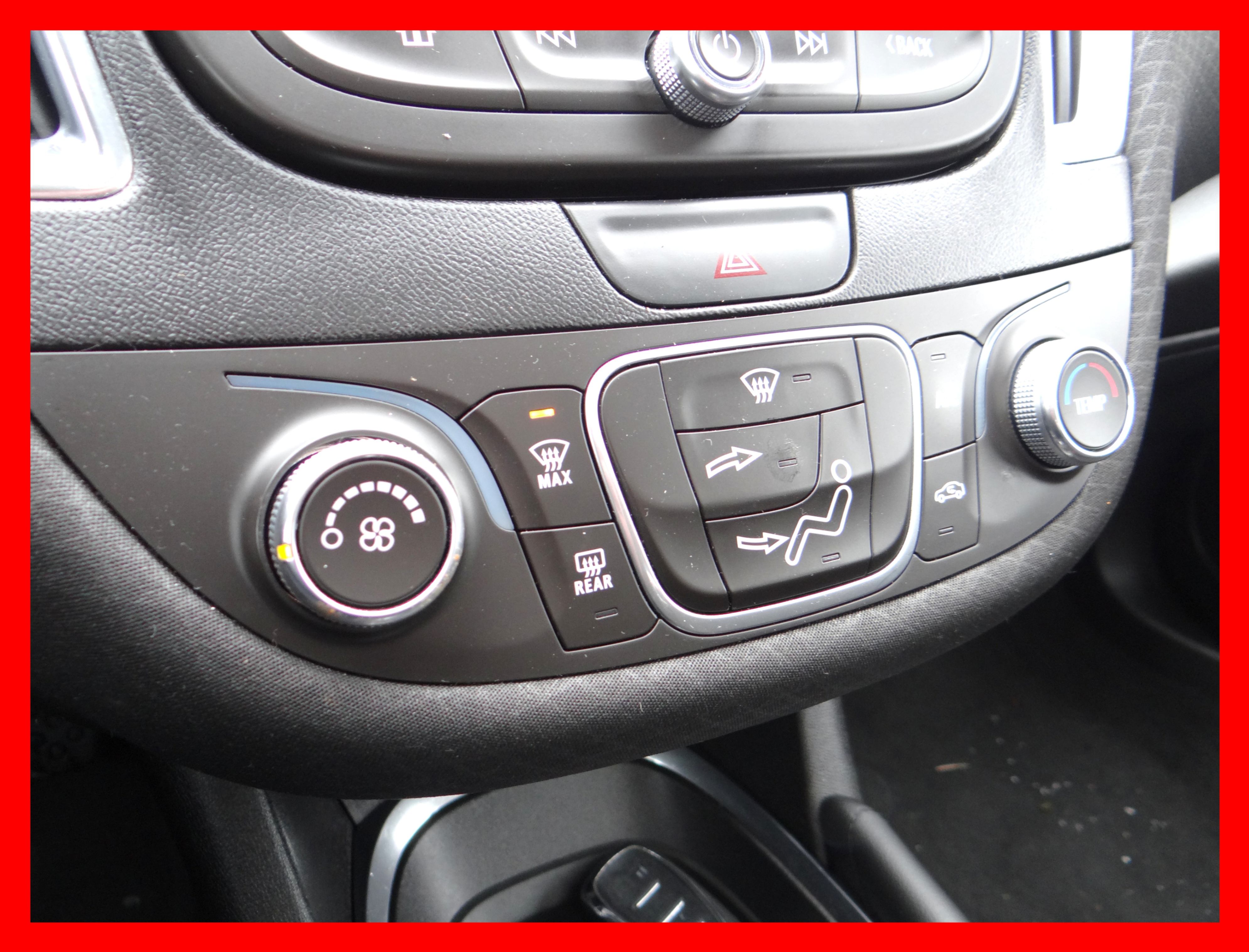 /carconnectiontoronto1/2018-Chevrolet-Malibu-6484371966609812.jpg