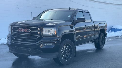 2018 GMC Sierra 1500 4X4 Double Cab 4x4