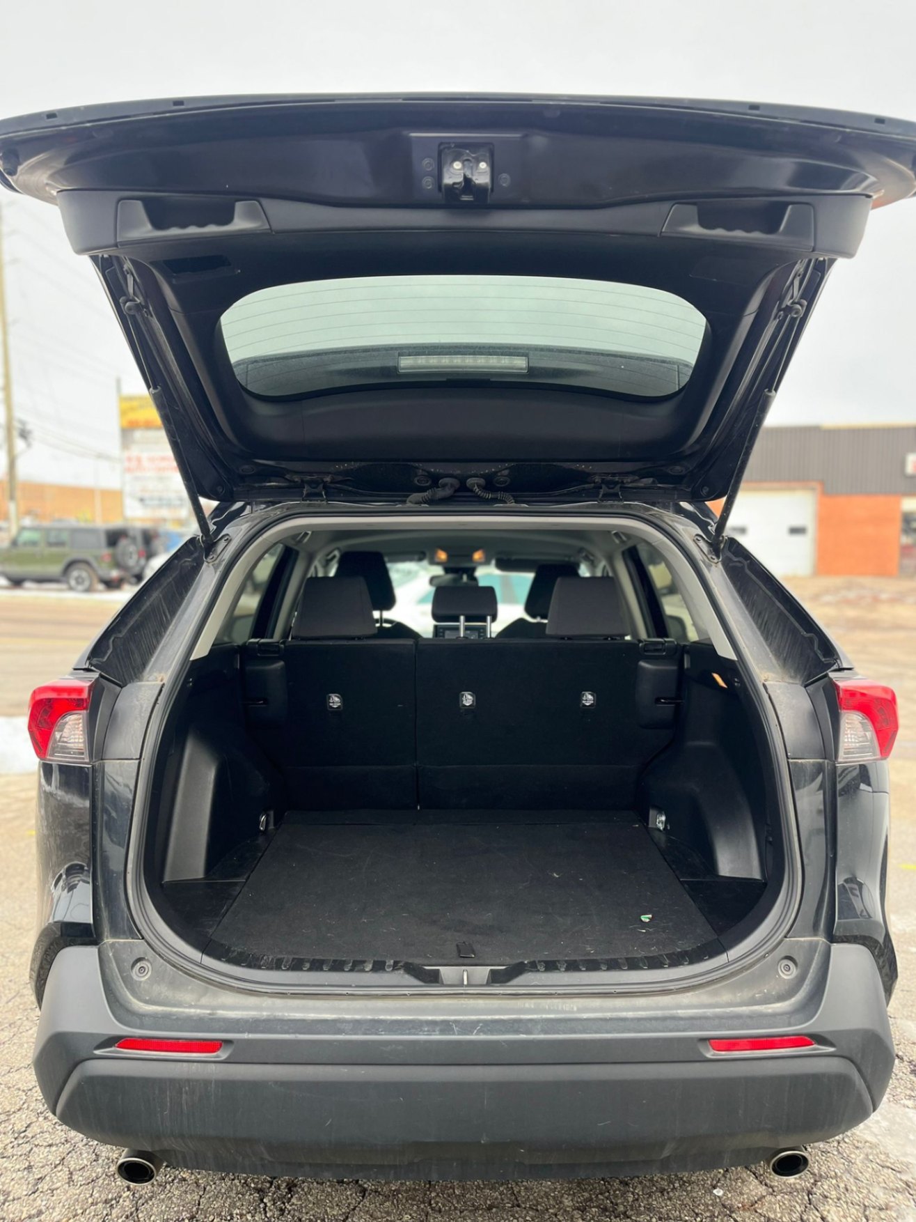 /carsbyjatin/2021-Toyota-RAV4-2759024776842145.jpg