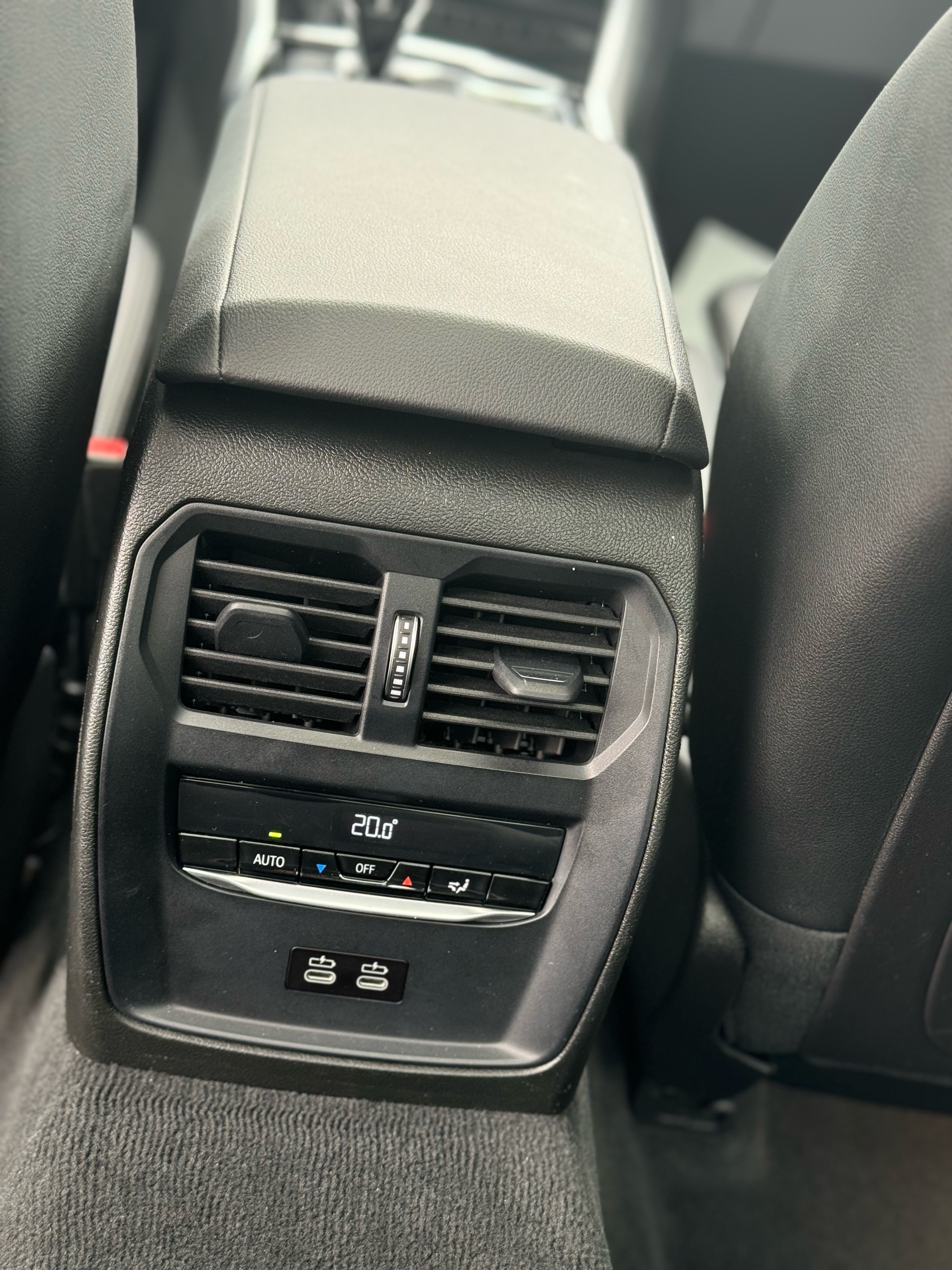/carsbyjatin/2022-BMW-3Series-5324328985078766.jpg