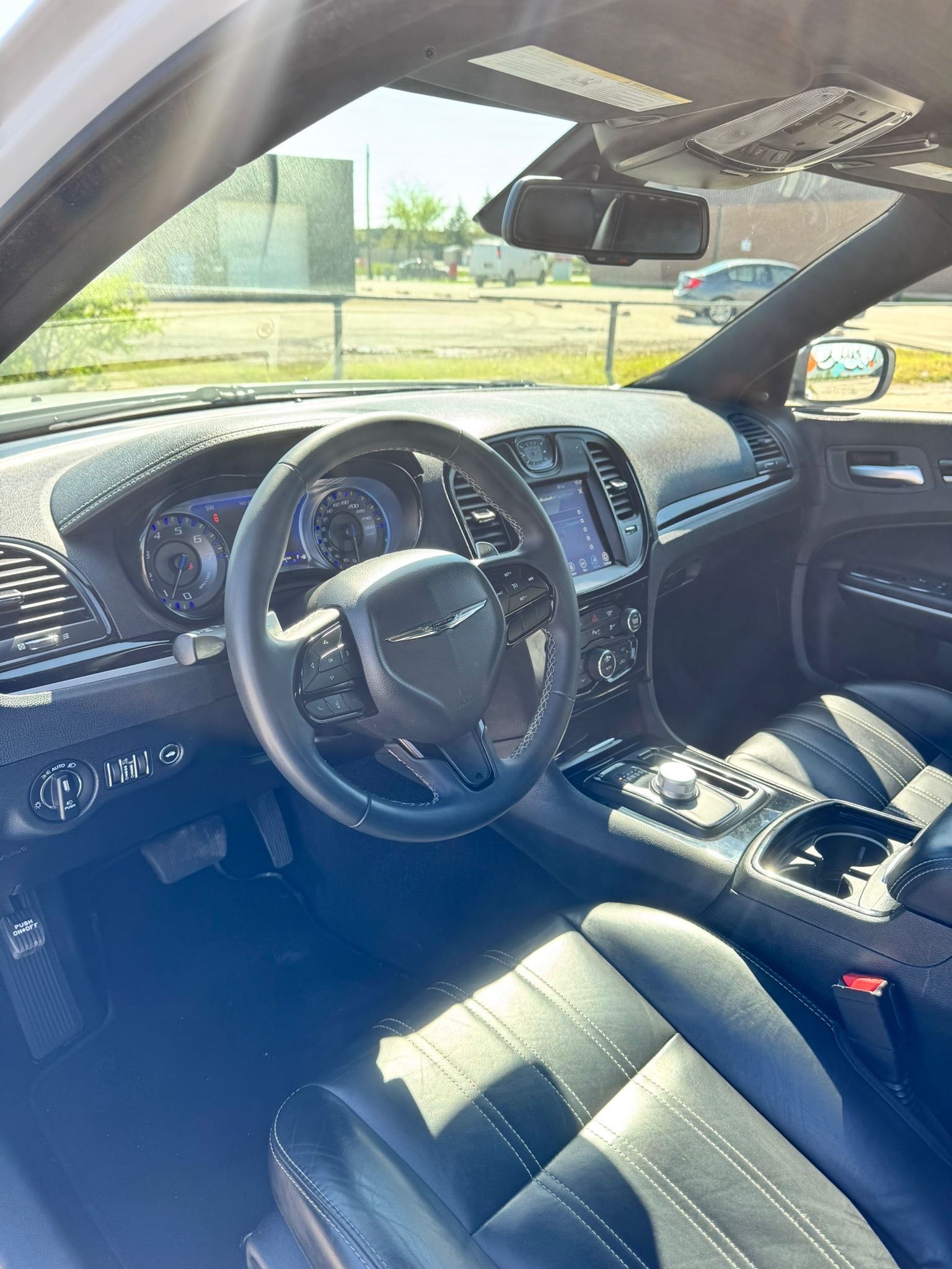 /carsbyjatin/2022-Chrysler-300-22652888265134208.jpg