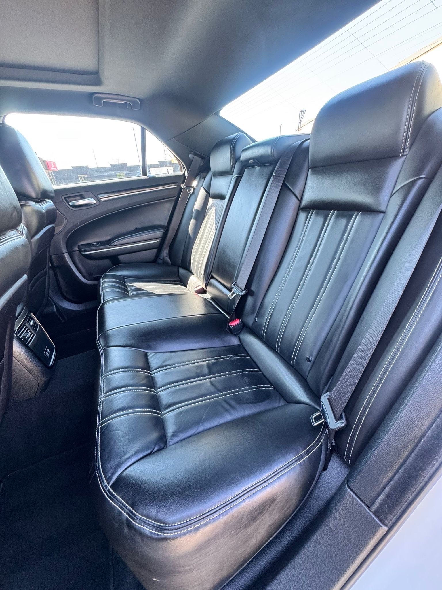 /carsbyjatin/2022-Chrysler-300-5471578834631559.jpg