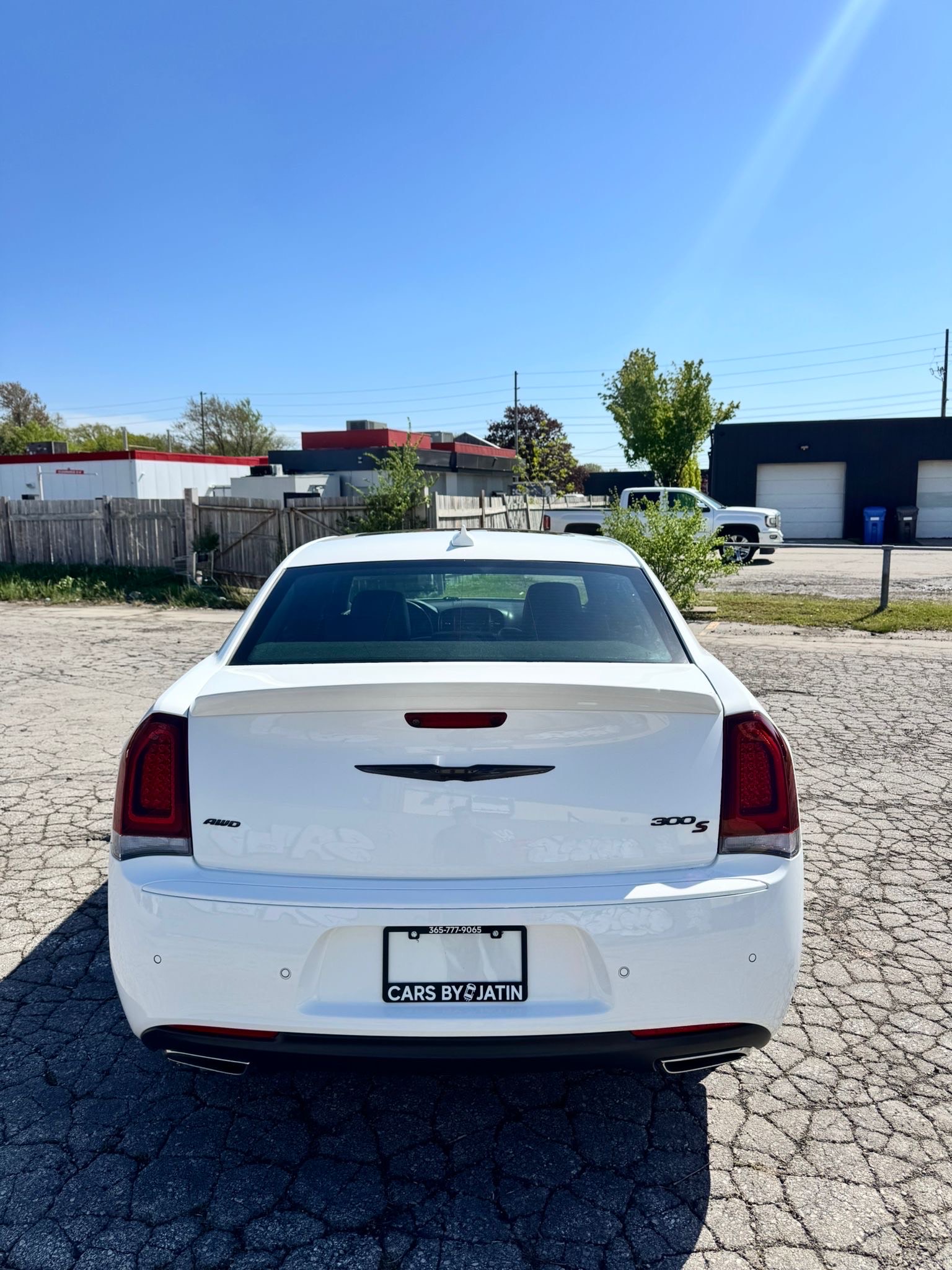 /carsbyjatin/2022-Chrysler-300-7948799396026494.jpg