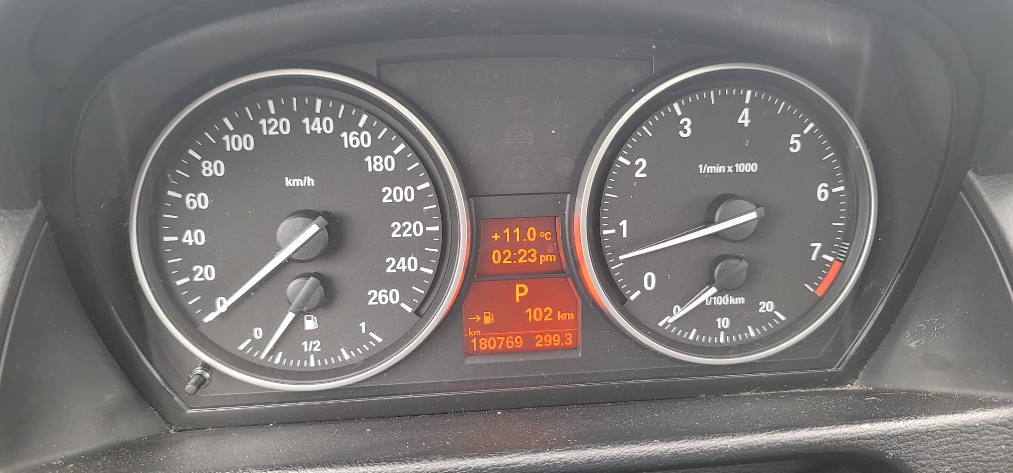 /carzrus/2015-BMW-X1-11886005534577637.jpg
