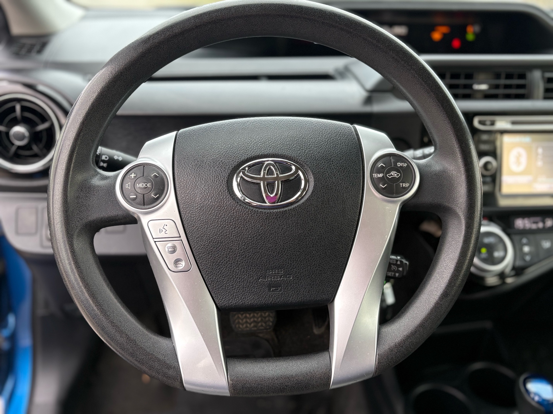 /carzrus/2015-Toyota-Priusc-012245271327770313.jpg