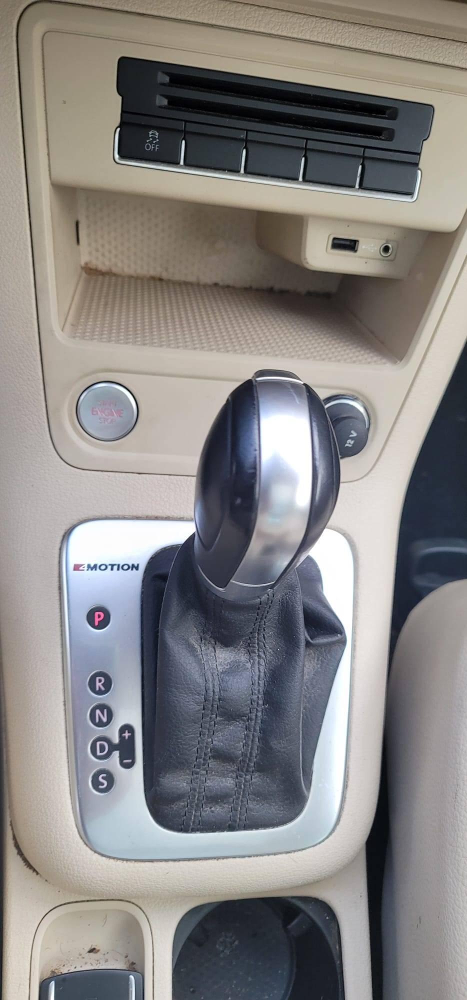 /carzrus/2016-Volkswagen-Tiguan-26255987055237884.jpg