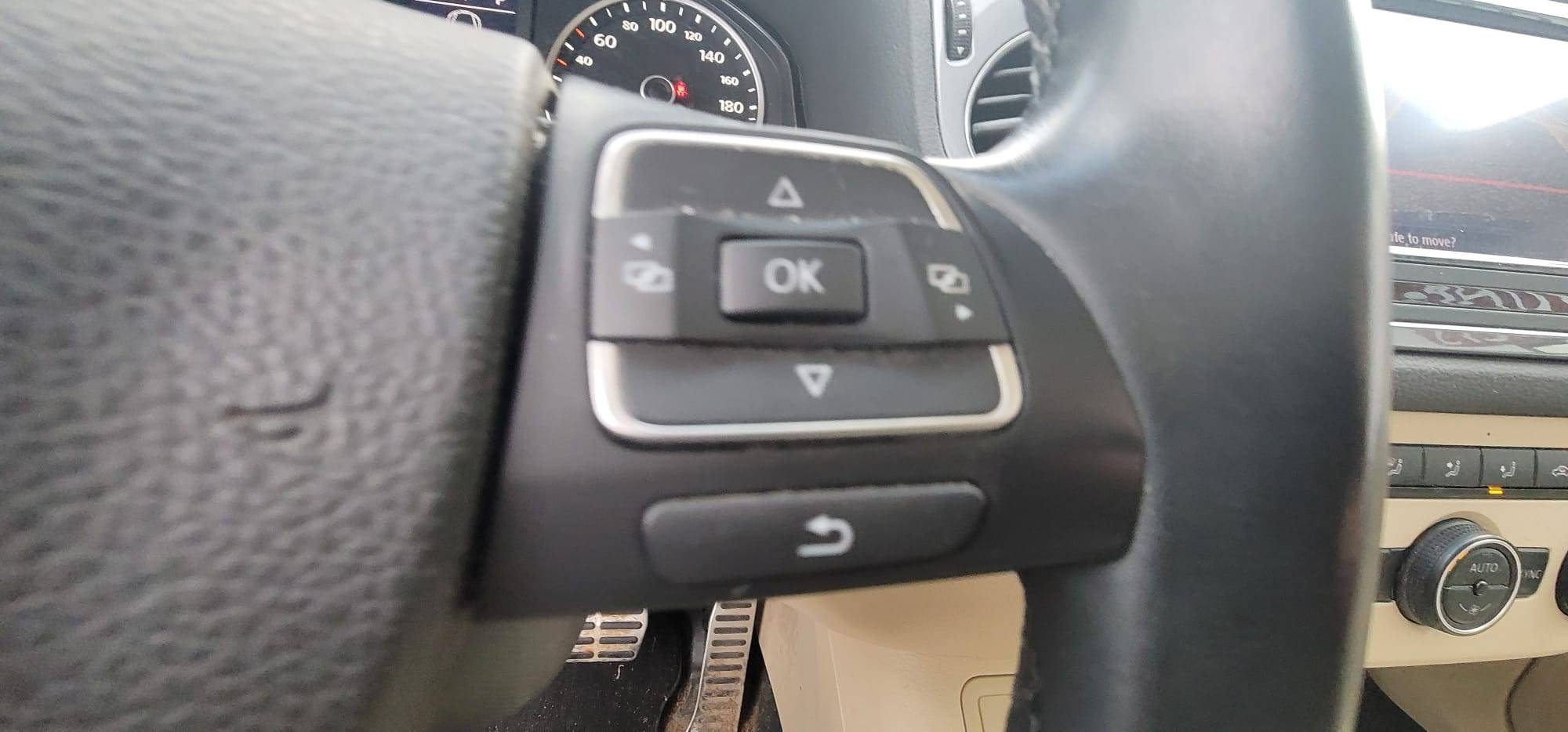 /carzrus/2016-Volkswagen-Tiguan-9246892940536078.jpg