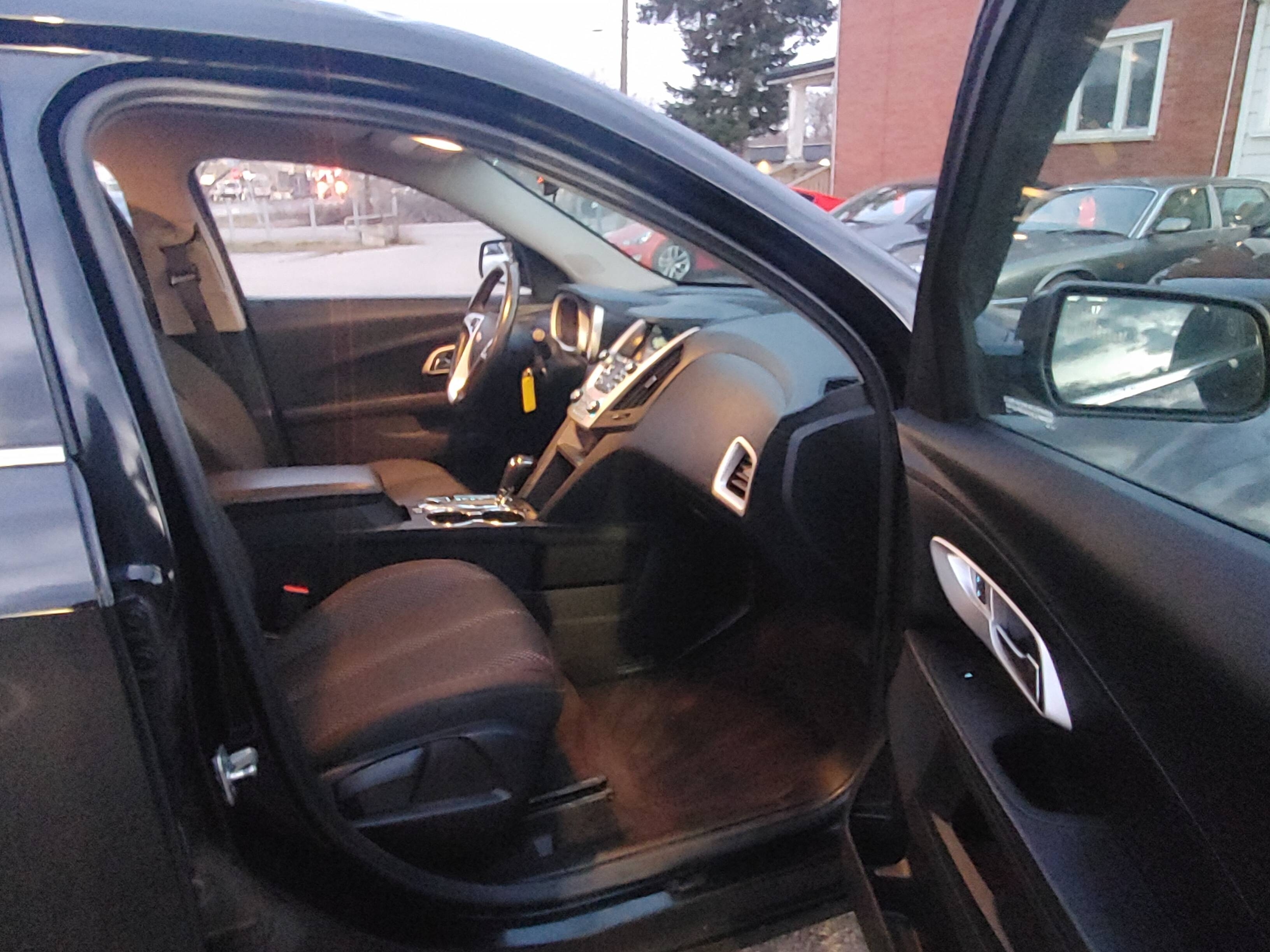 /carzrus/2017-Chevrolet-Equinox-7893442874000813.jpg