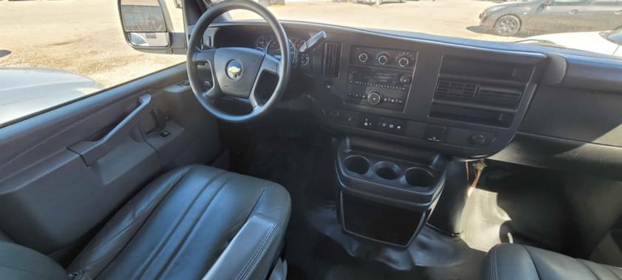 /carzrus/2017-Chevrolet-ExpressCargo-41057720874322623.jpg