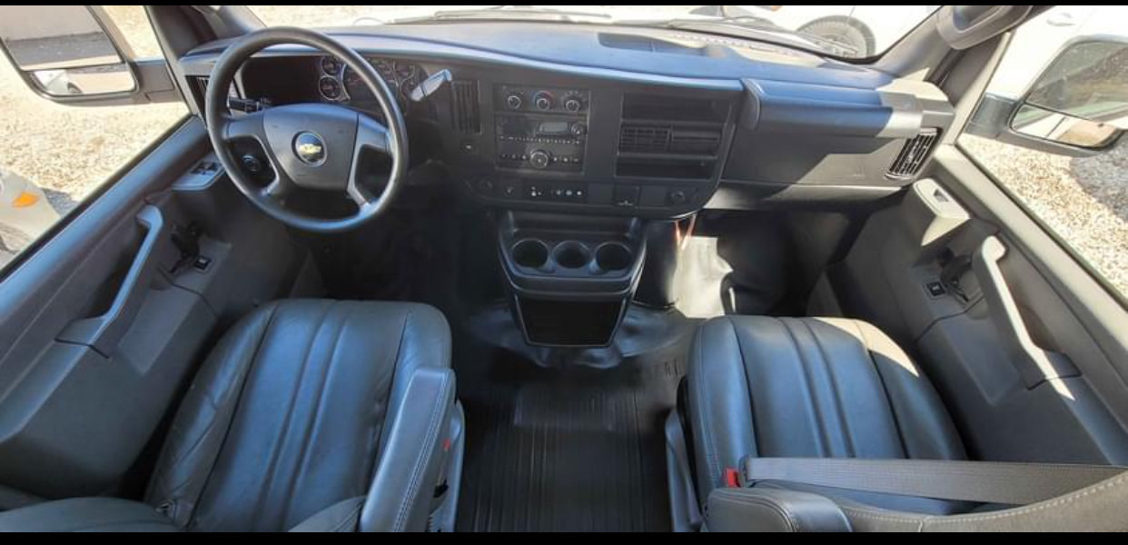 /carzrus/2017-Chevrolet-ExpressCargo-5857900046150628.jpg