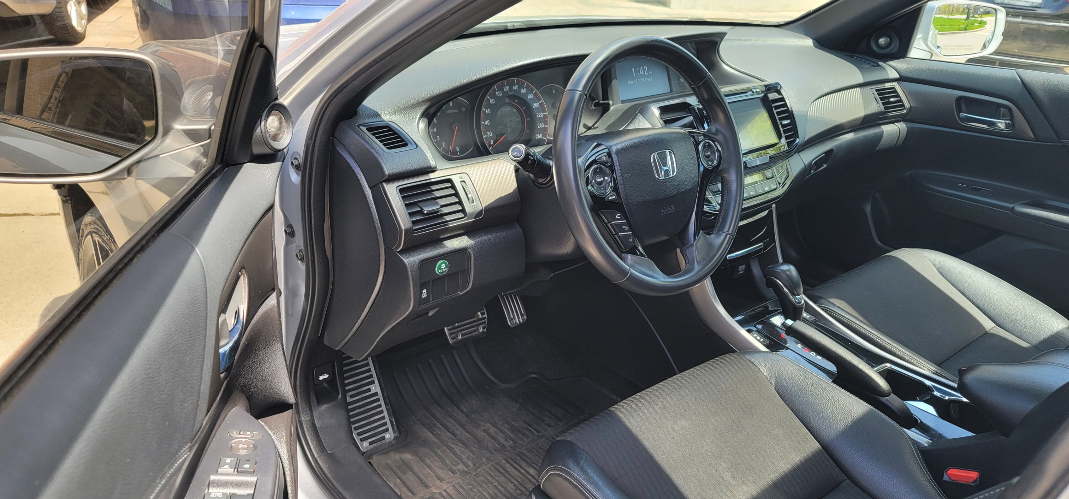 /carzrus/2017-Honda-Accord-16313374888871057.jpg