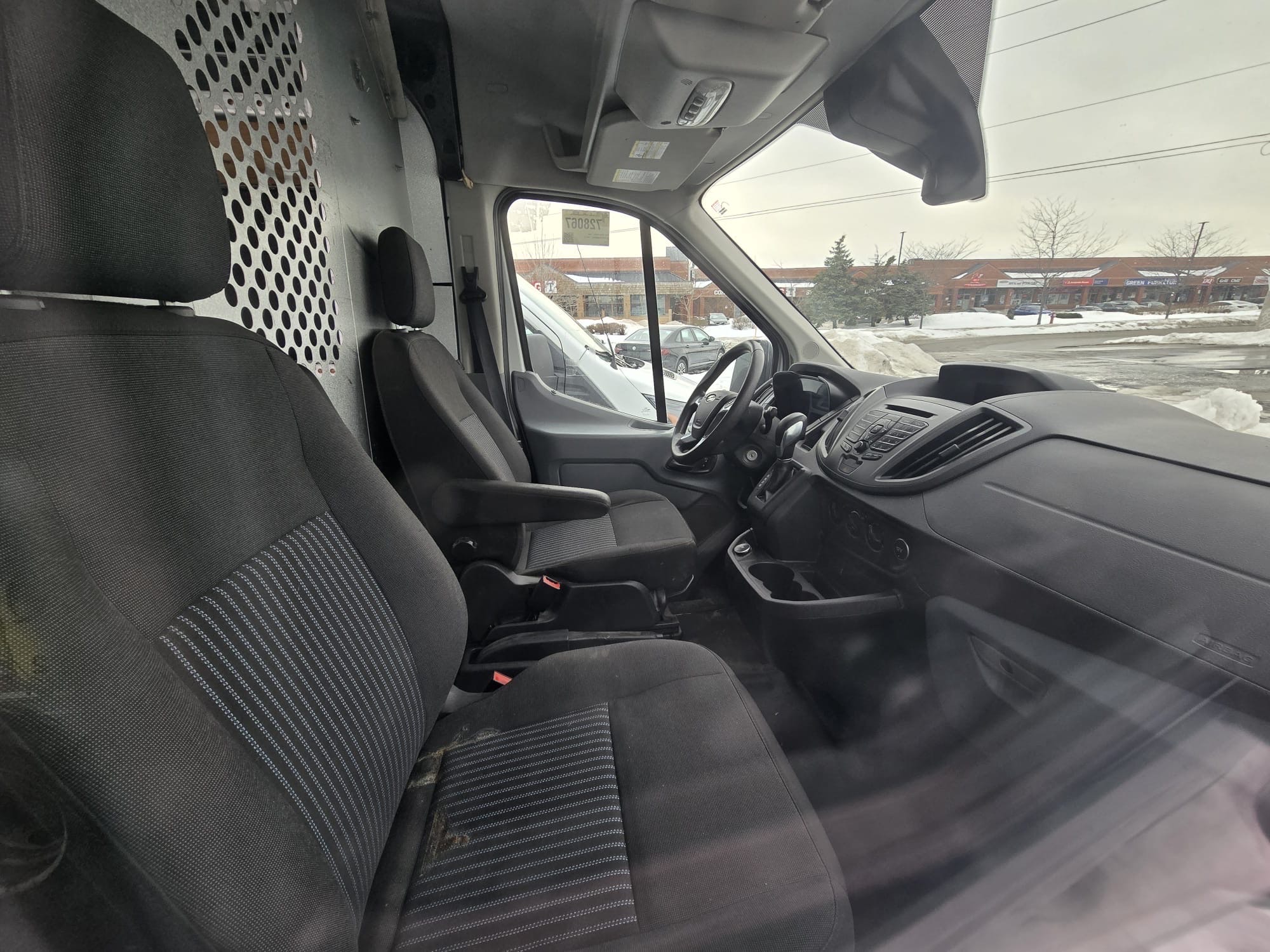 /carzrus/2018-Ford-Transit-5551212315225968.jpg