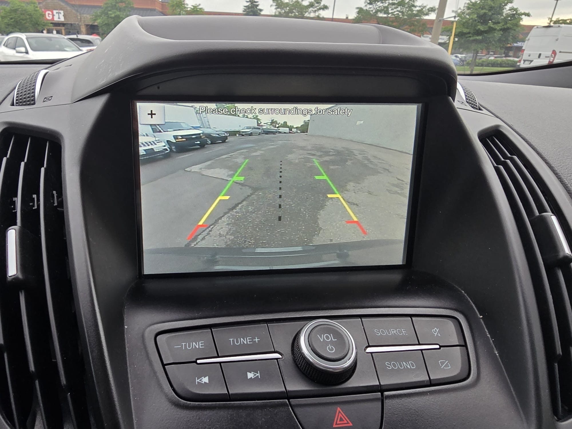 /carzrus/2019-Ford-Escape-18562450338499858.jpg