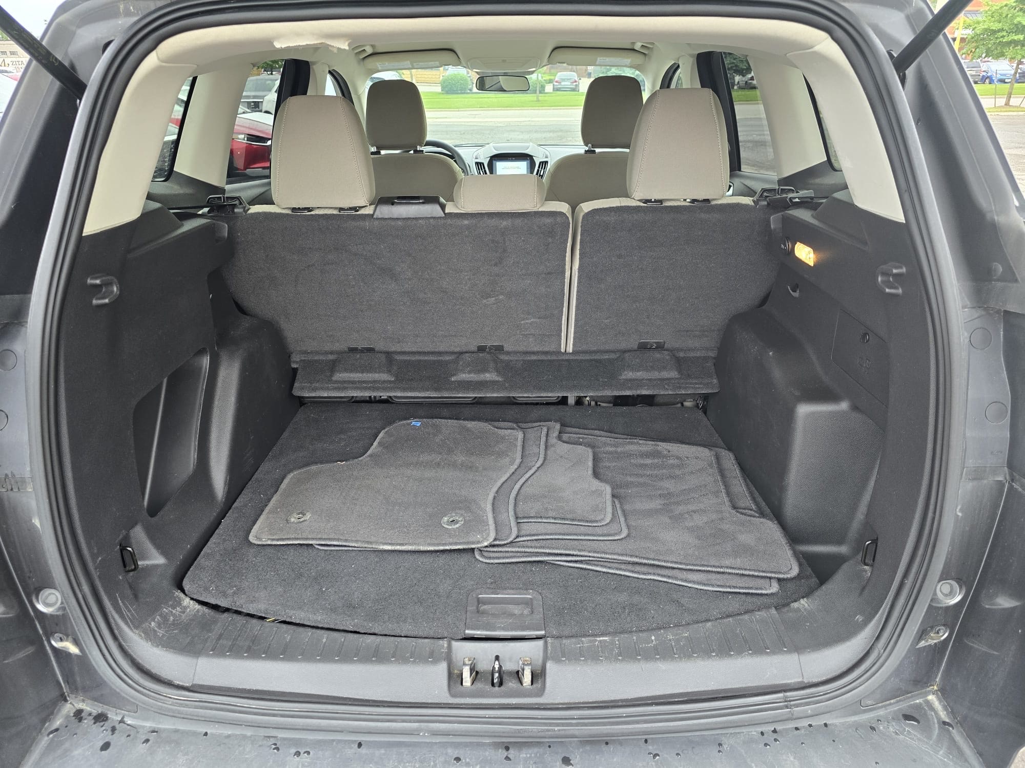 /carzrus/2019-Ford-Escape-2263193465941875.jpg